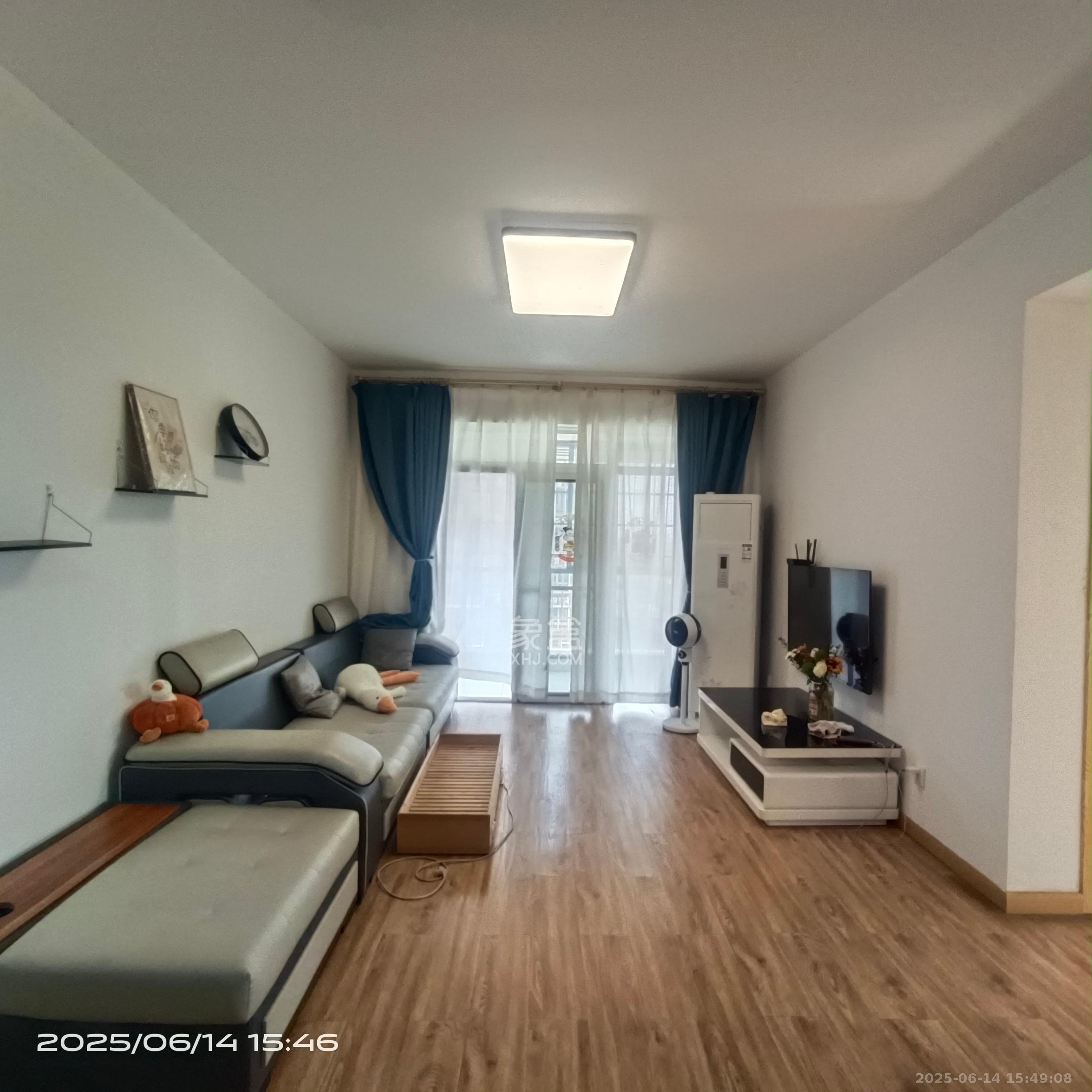 凯富南方鑫城 2室2厅1卫 2200.0元/月 凯富南方鑫城 2室2厅1卫 2200.0元/月室内图