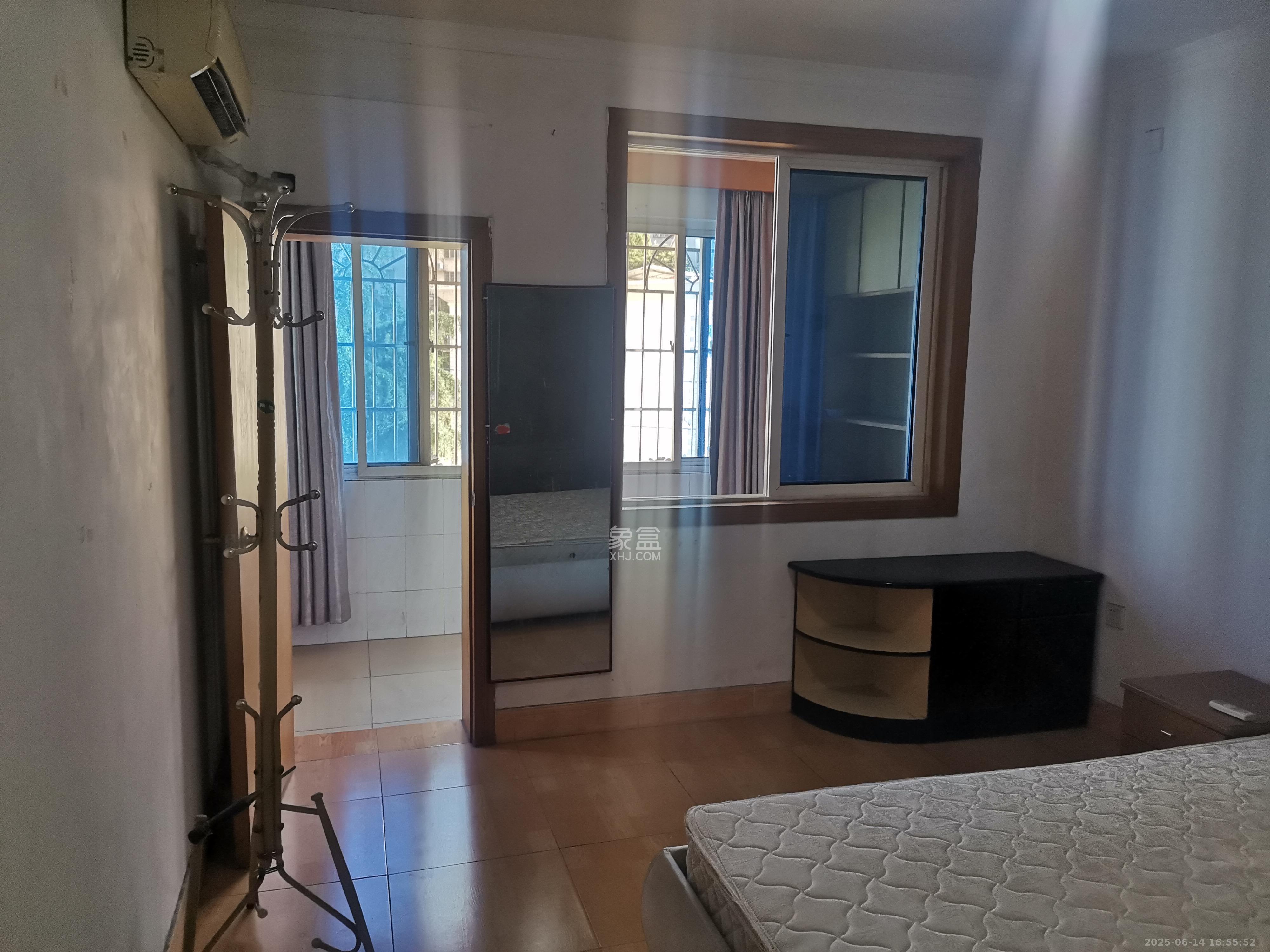 广厦新村 3室1厅1卫 1300.0元/月 广厦新村 3室1厅1卫 1300.0元/月室内图