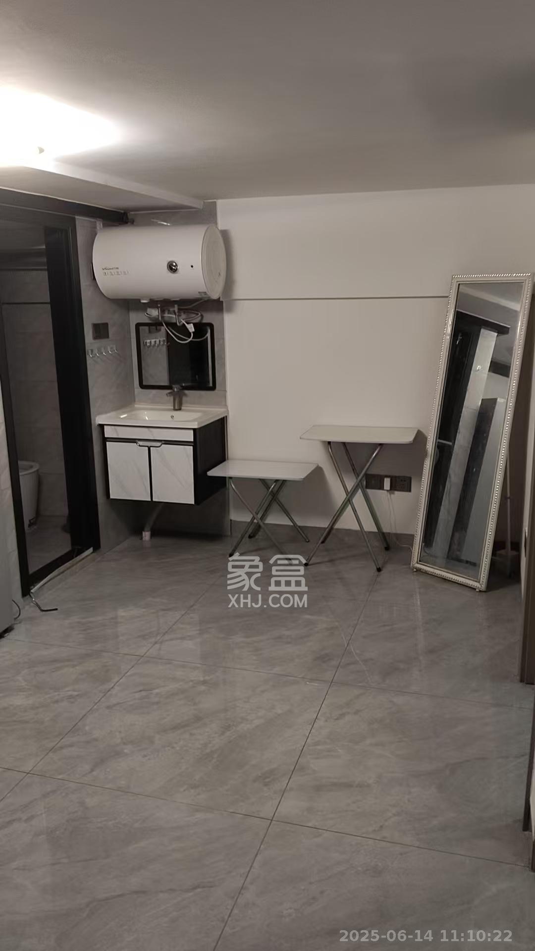 金地中交麓谷香颂(金地中交雅苑)  2室1厅1卫    1700.0元/月室内图