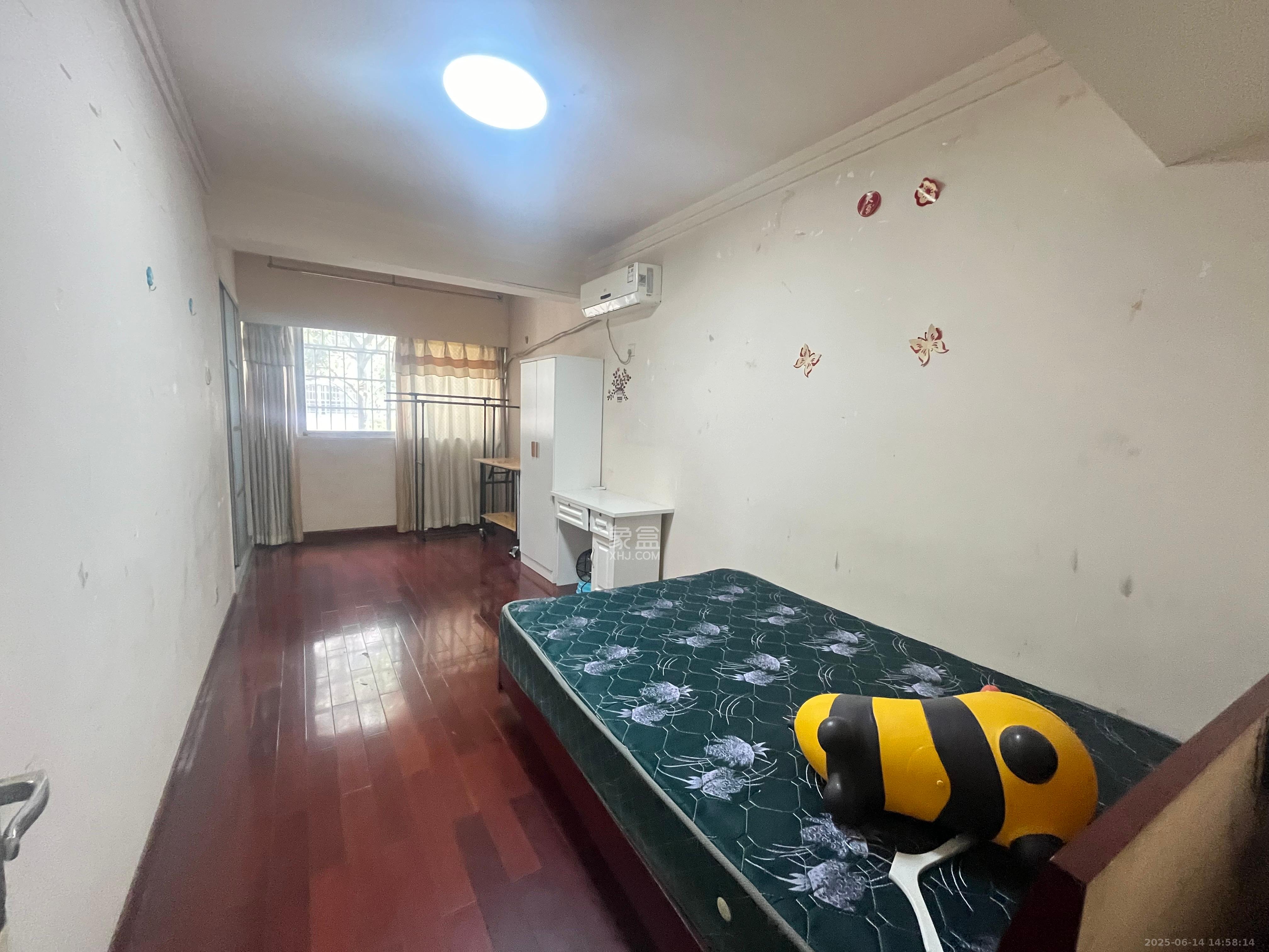 咸嘉新村嘉兴苑  2室2厅1卫   1750.00元/月室内图