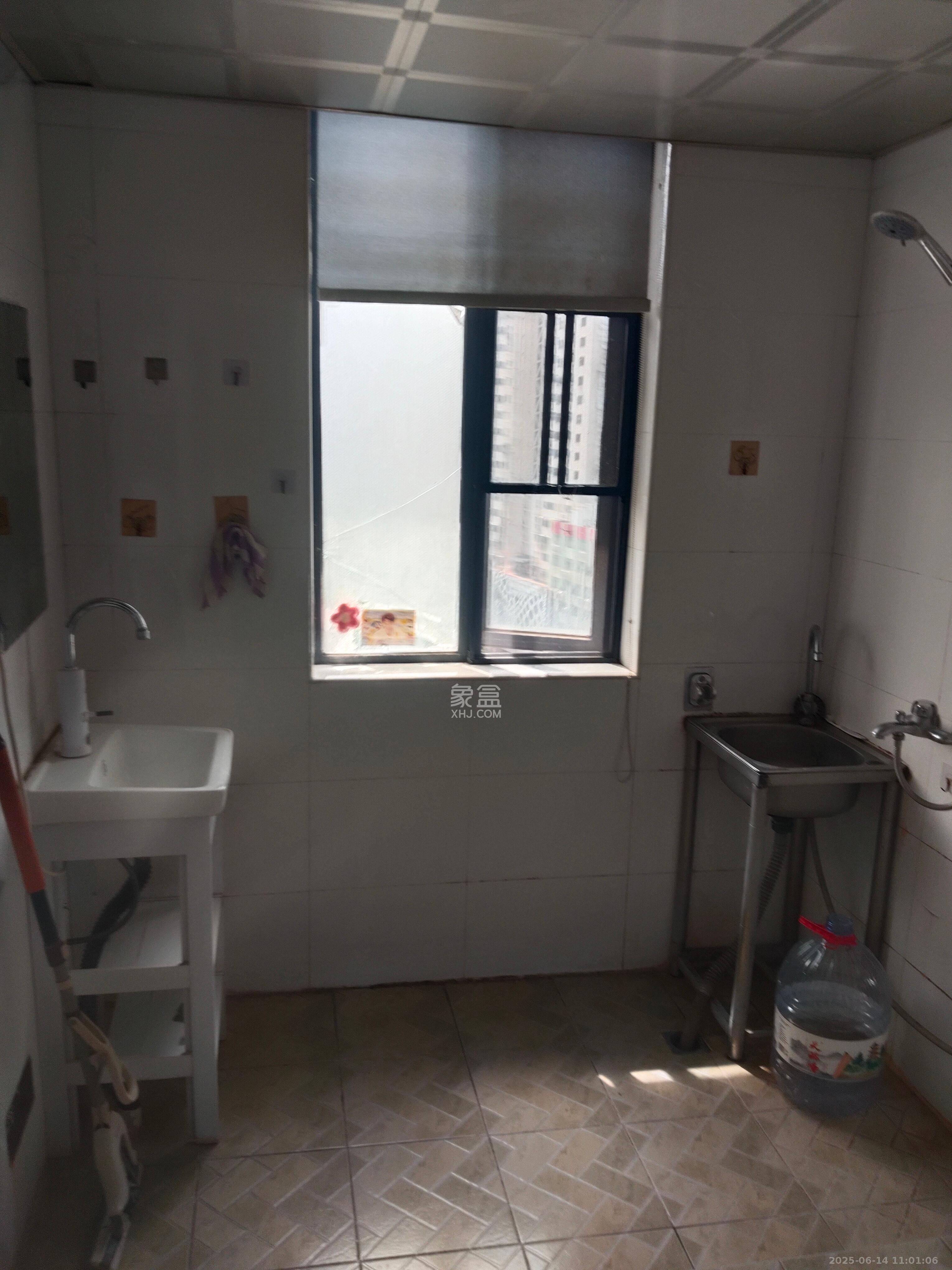 枫丹雅苑(天辰枫丹白露) 2室1厅1卫 3200.0元/月 枫丹雅苑(天辰枫丹白露) 2室1厅1卫 3200.0元/月室内图