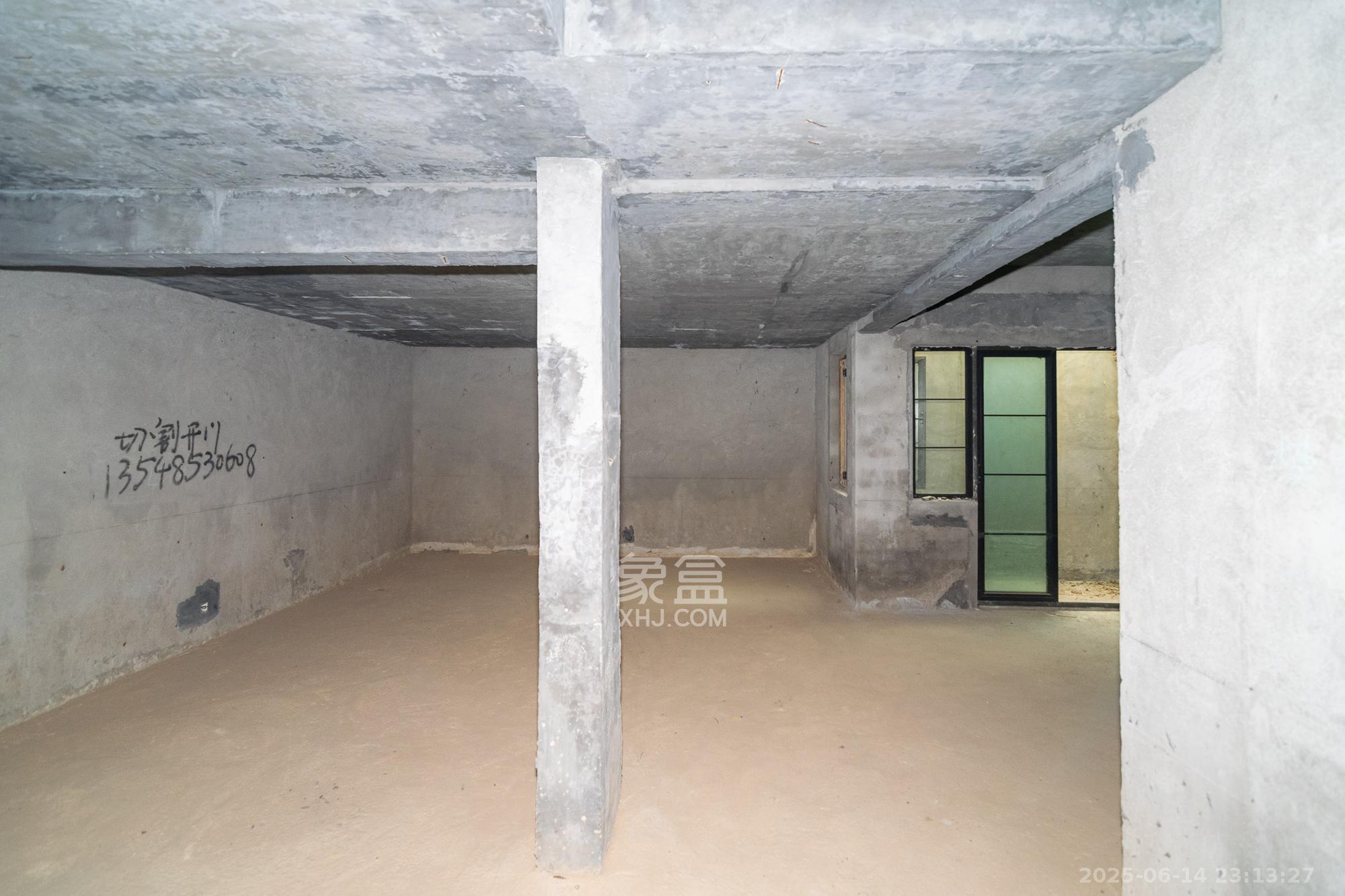 中粮北纬28°别墅 8室3厅4卫 868.0万 中粮北纬28°别墅 8室3厅4卫 868.0万其他