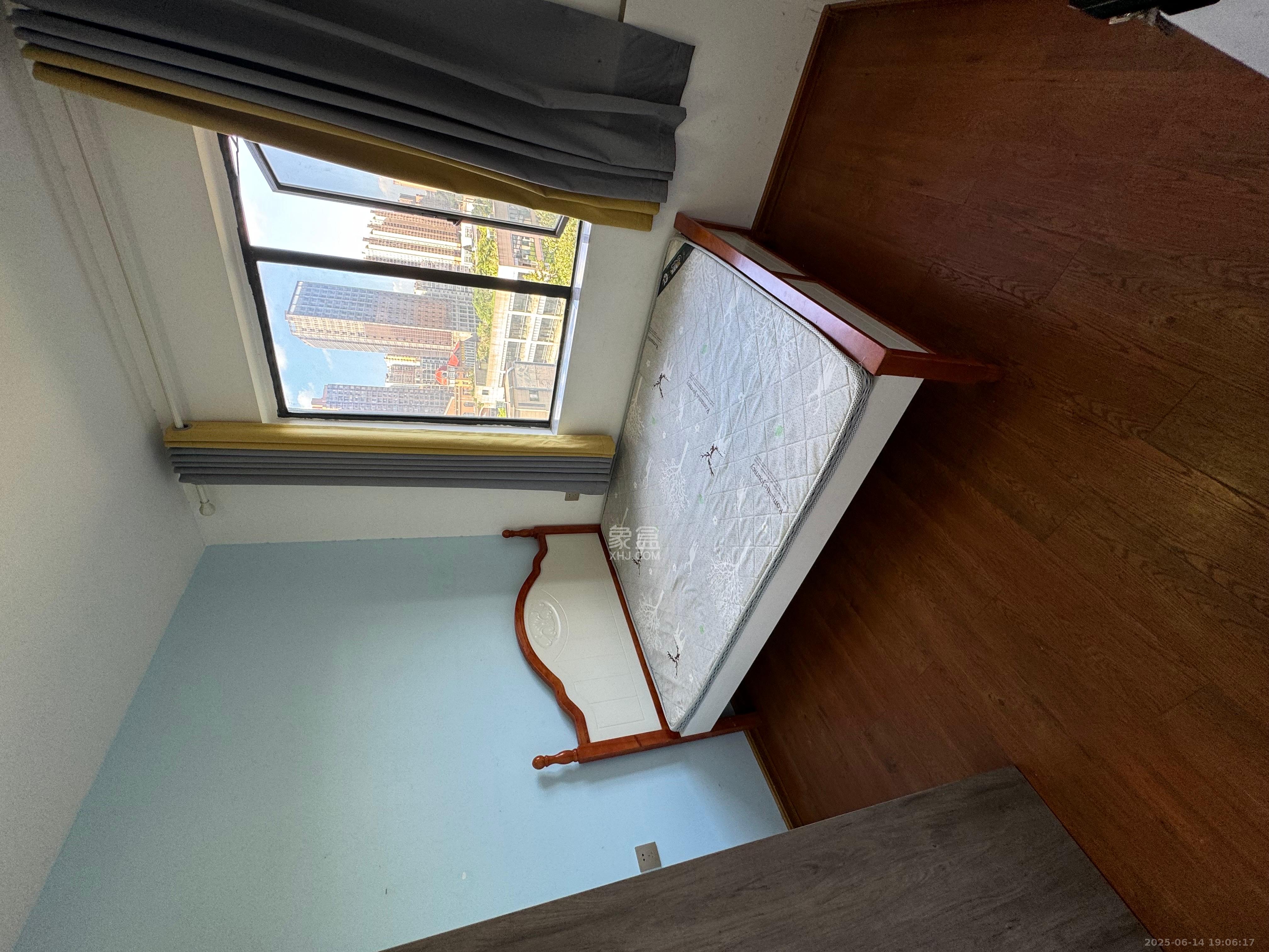 骑龙大街(骑龙苑) 3室2厅1卫 2400.0元/月 骑龙大街(骑龙苑) 3室2厅1卫 2400.0元/月室内图