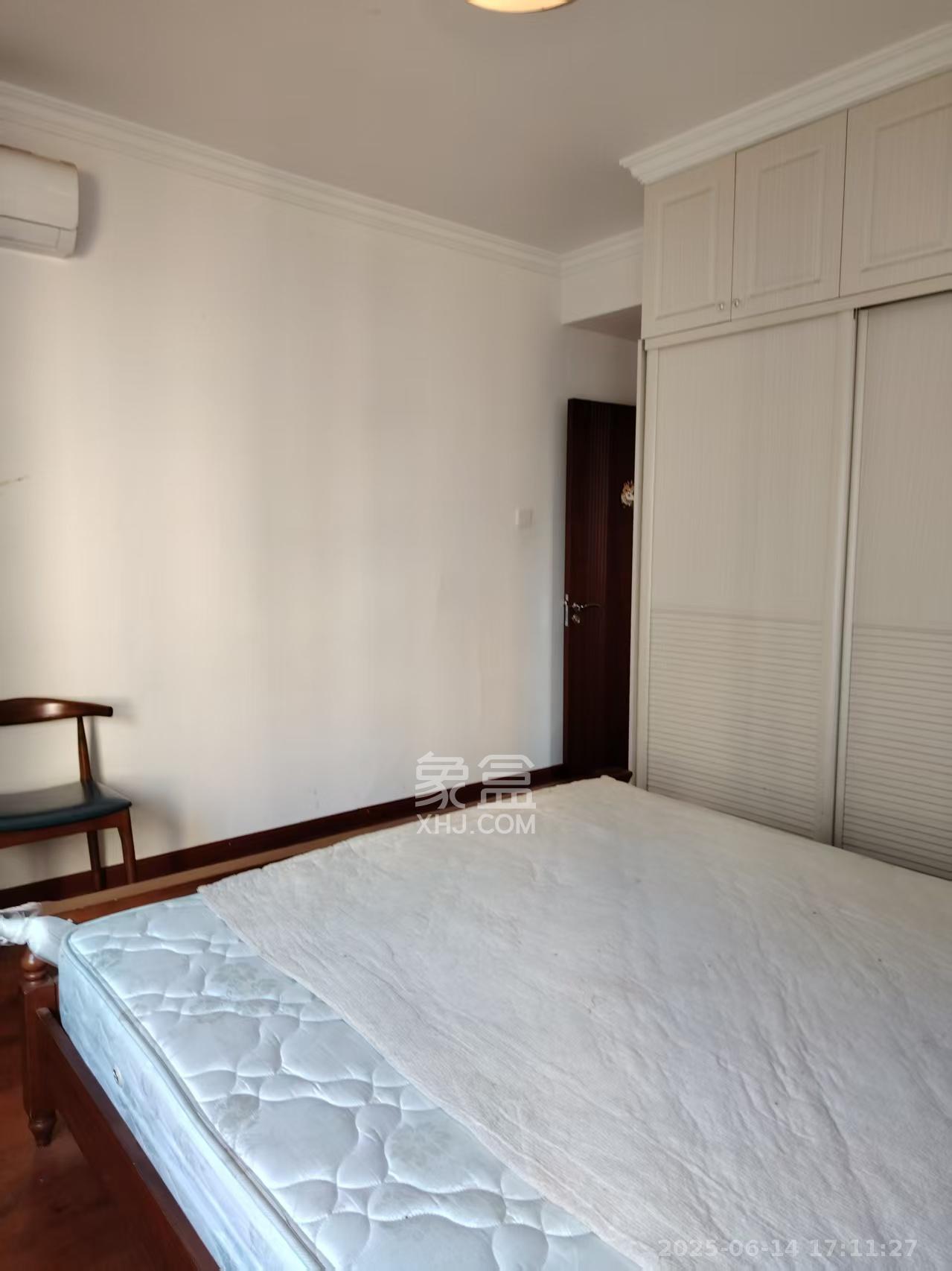 中建芙蓉嘉苑  3室2厅2卫   2650.00元/月室内图
