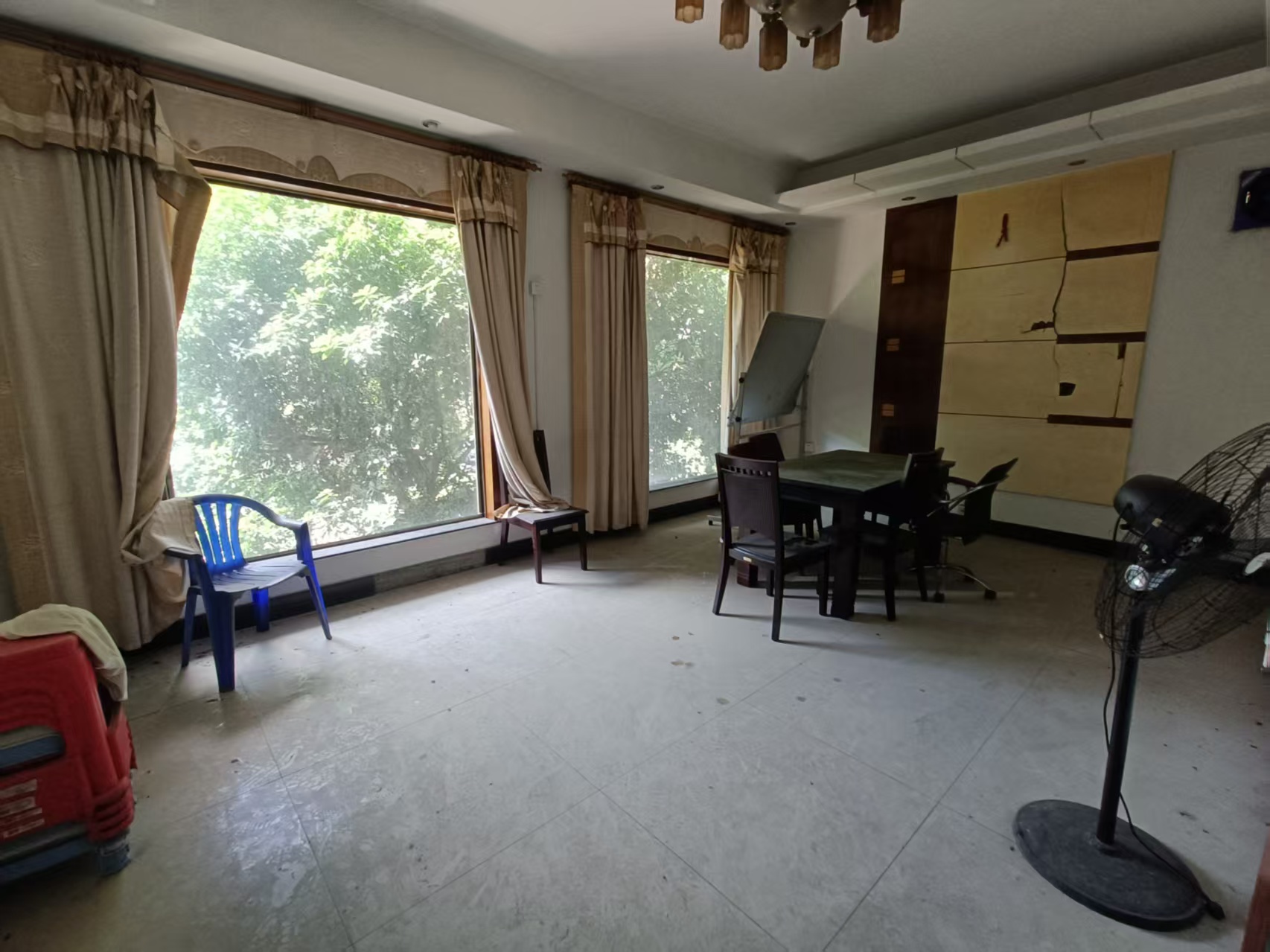 明月湖别墅(建锋) 6室4厅4卫 193.0万 明月湖别墅(建锋) 6室4厅4卫 193.0万室内图