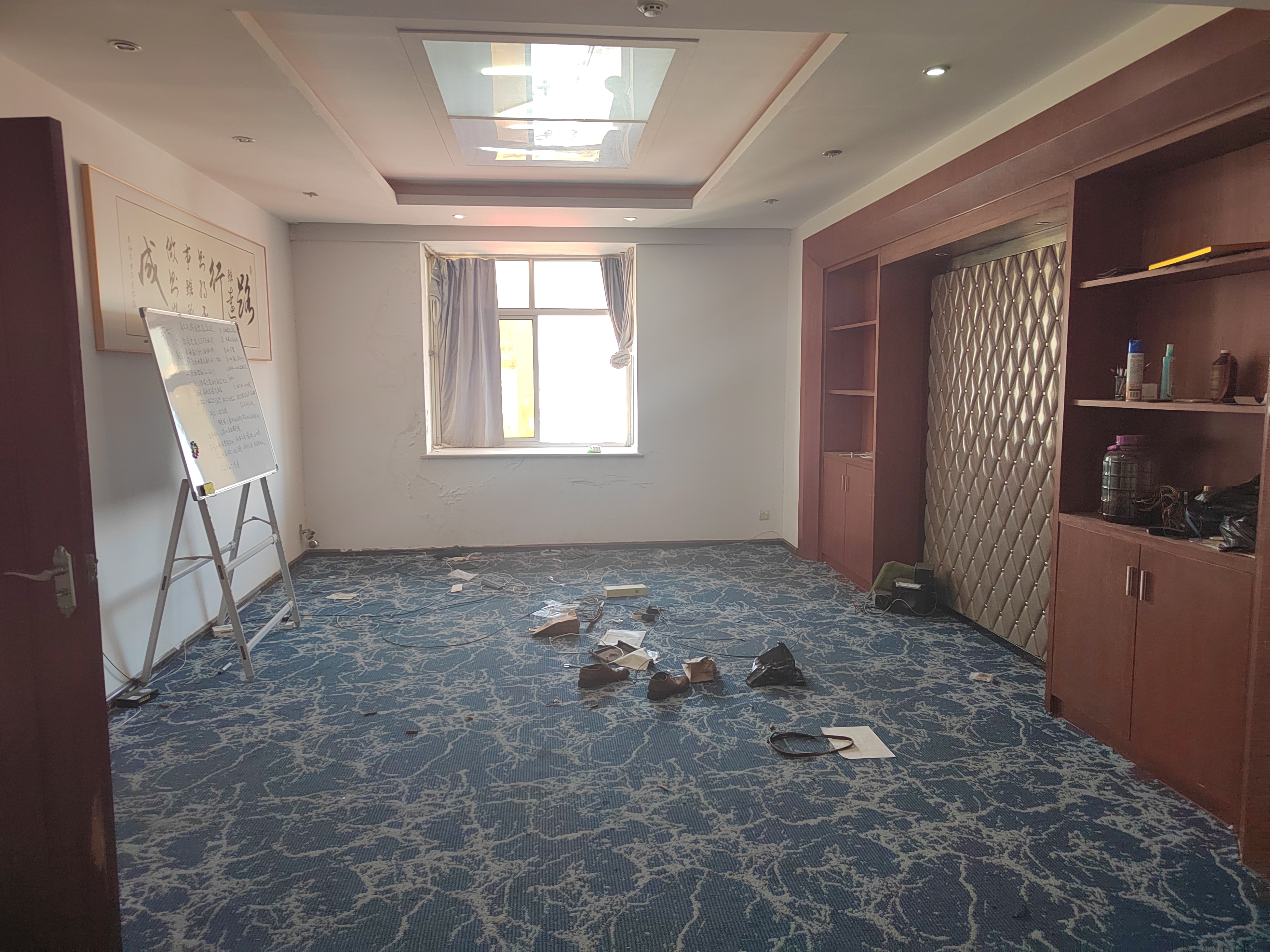 鹏泰国际 4室2厅1卫 3680.0元/月 鹏泰国际 4室2厅1卫 3680.0元/月室内图