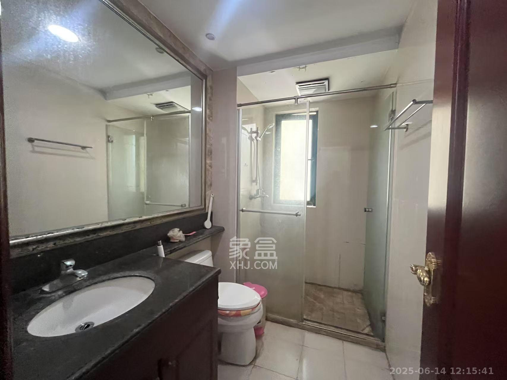 恒大雅苑 2室2厅1卫 2200.0元/月 恒大雅苑 2室2厅1卫 2200.0元/月室内图