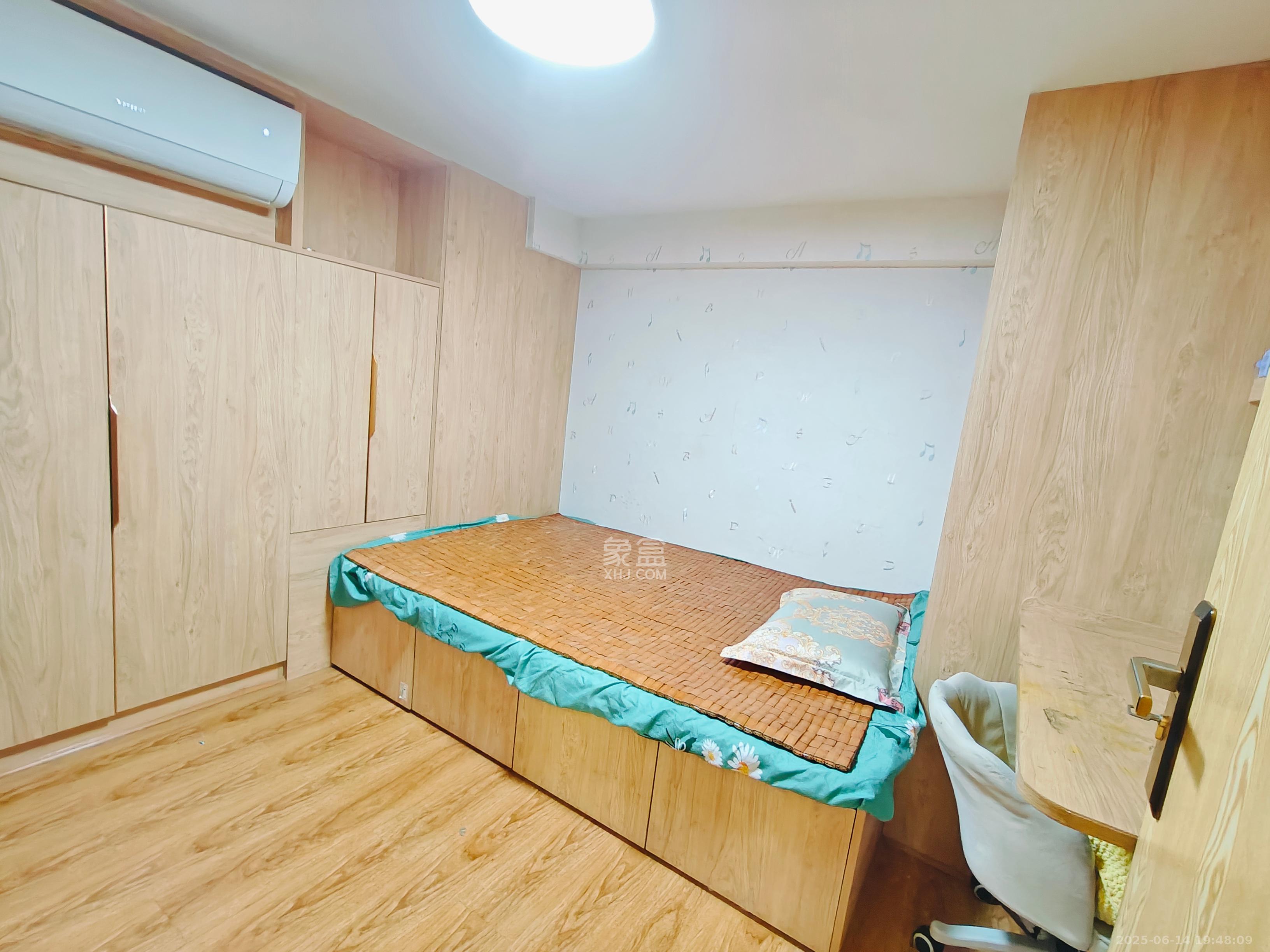 海伦春天  2室1厅1卫   1700.00元/月室内图