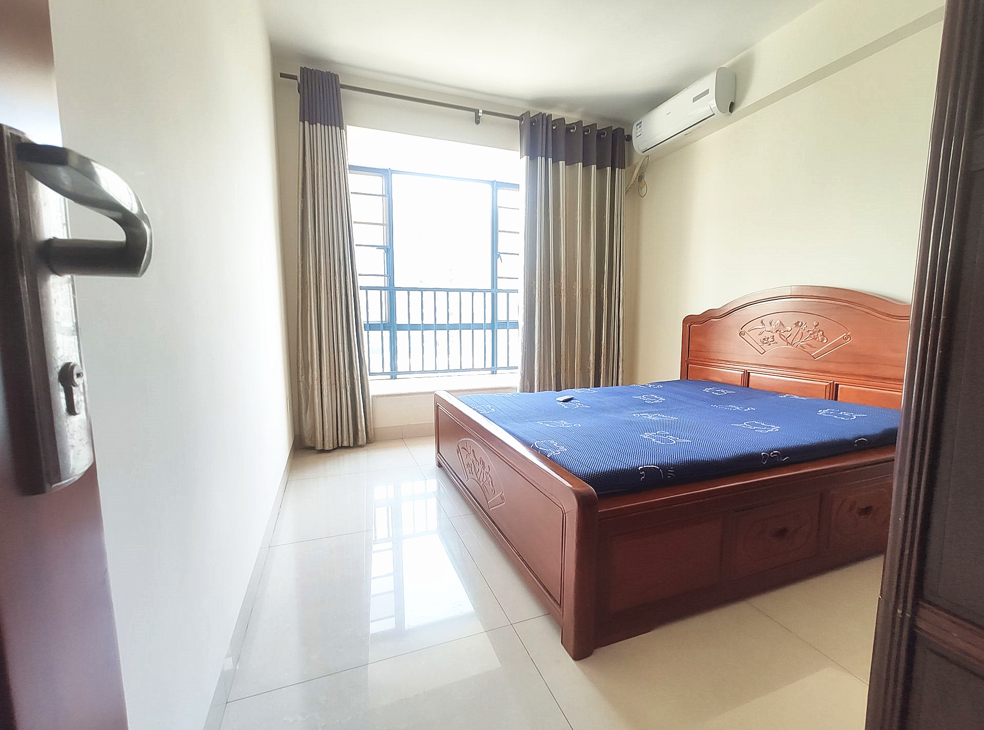 万花坊  3室1厅1卫    3200.0元/月 万花坊  3室1厅1卫    3200.0元/月室内图