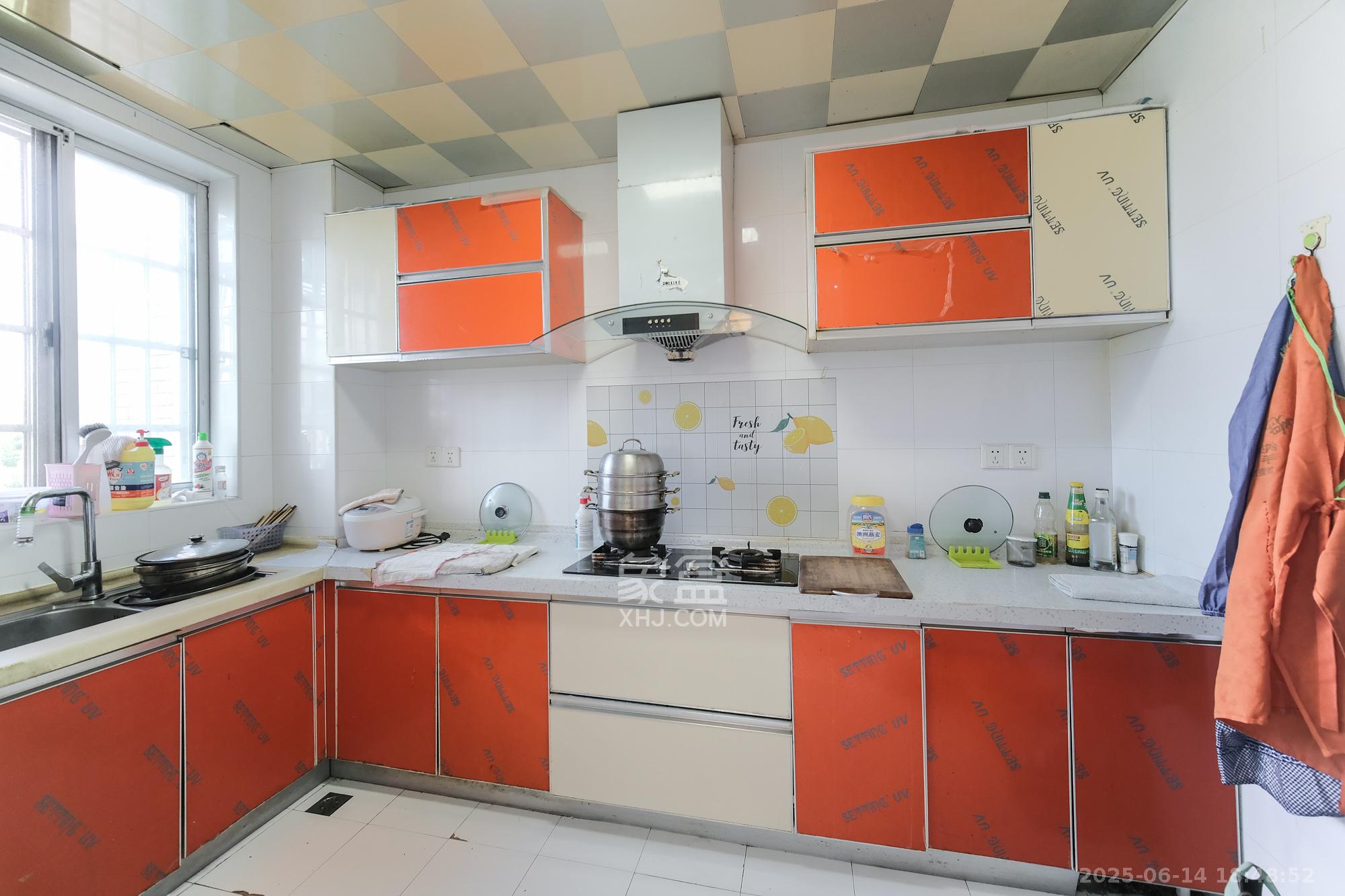 四季星城 3室2厅2卫 68.8万 四季星城 3室2厅2卫 68.8万厨房