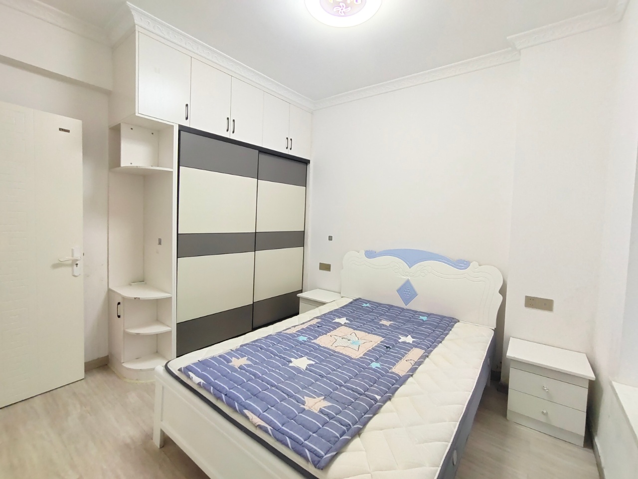 美的梧桐庄园 1室1厅1卫 1500.0元/月 美的梧桐庄园 1室1厅1卫 1500.0元/月室内图