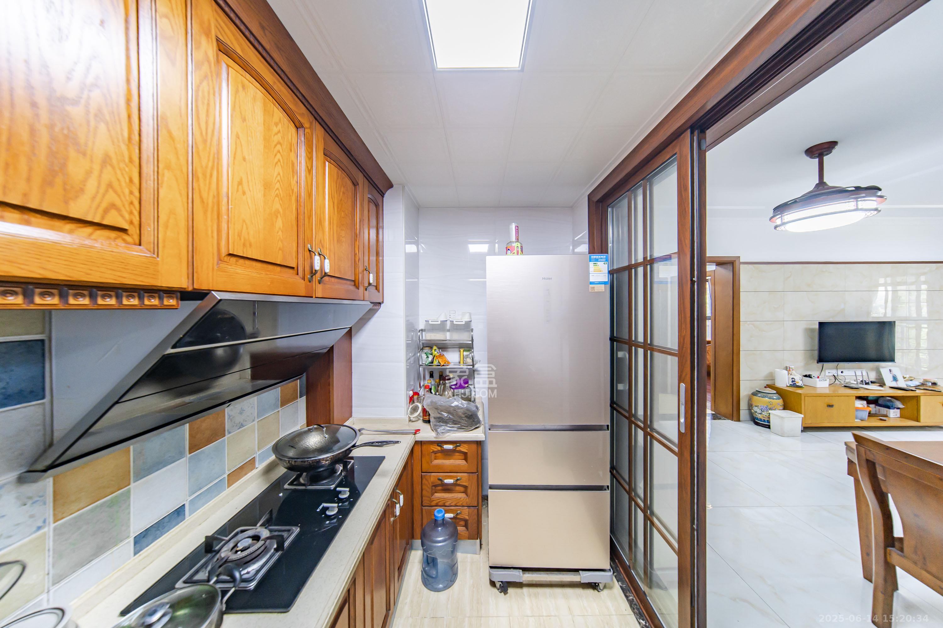 湘熙水郡(观澜海赋家园) 3室2厅1卫 108.0万 湘熙水郡(观澜海赋家园) 3室2厅1卫 108.0万厨房