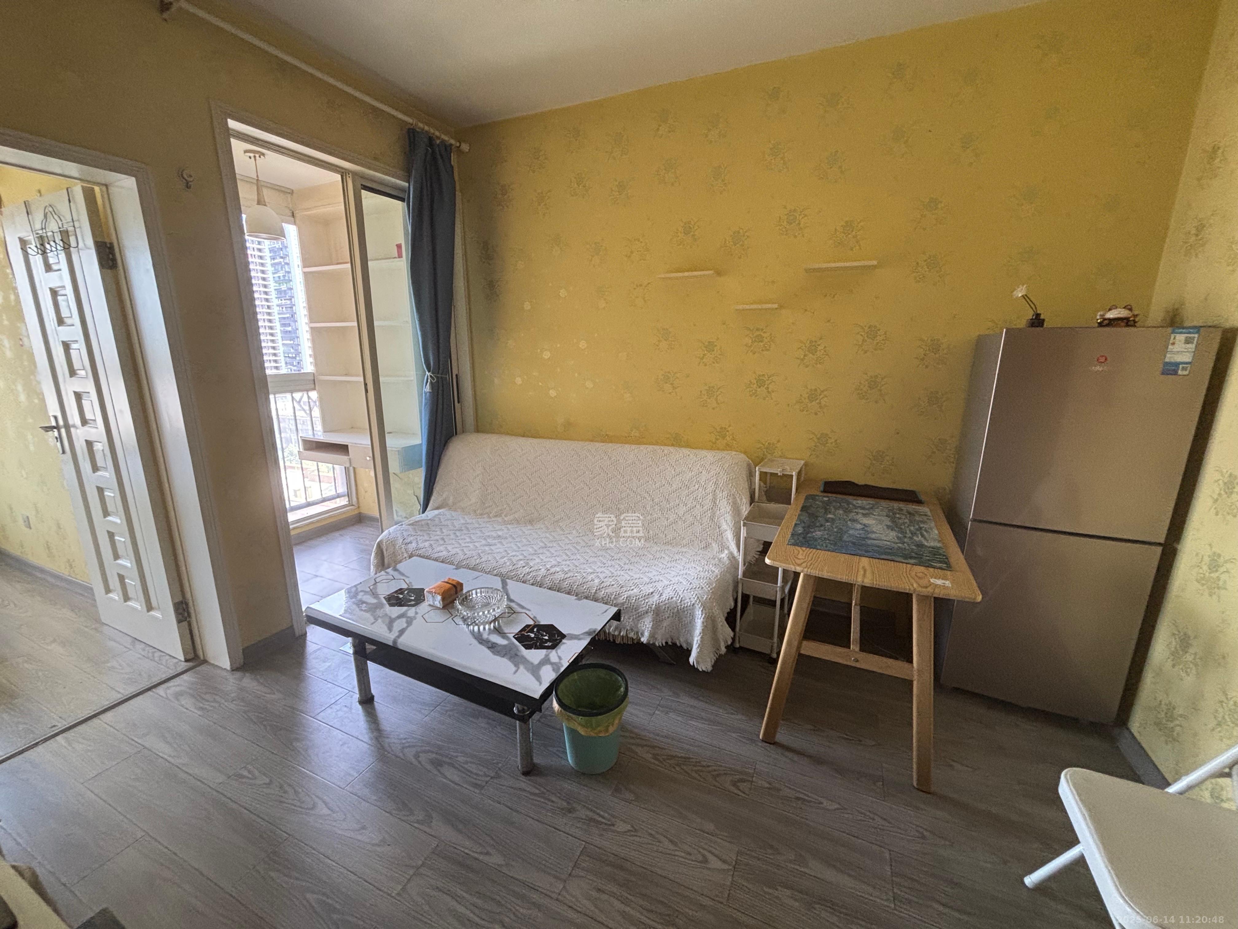 白沙晶城 1室1厅1卫 2000.0元/月 白沙晶城 1室1厅1卫 2000.0元/月室内图