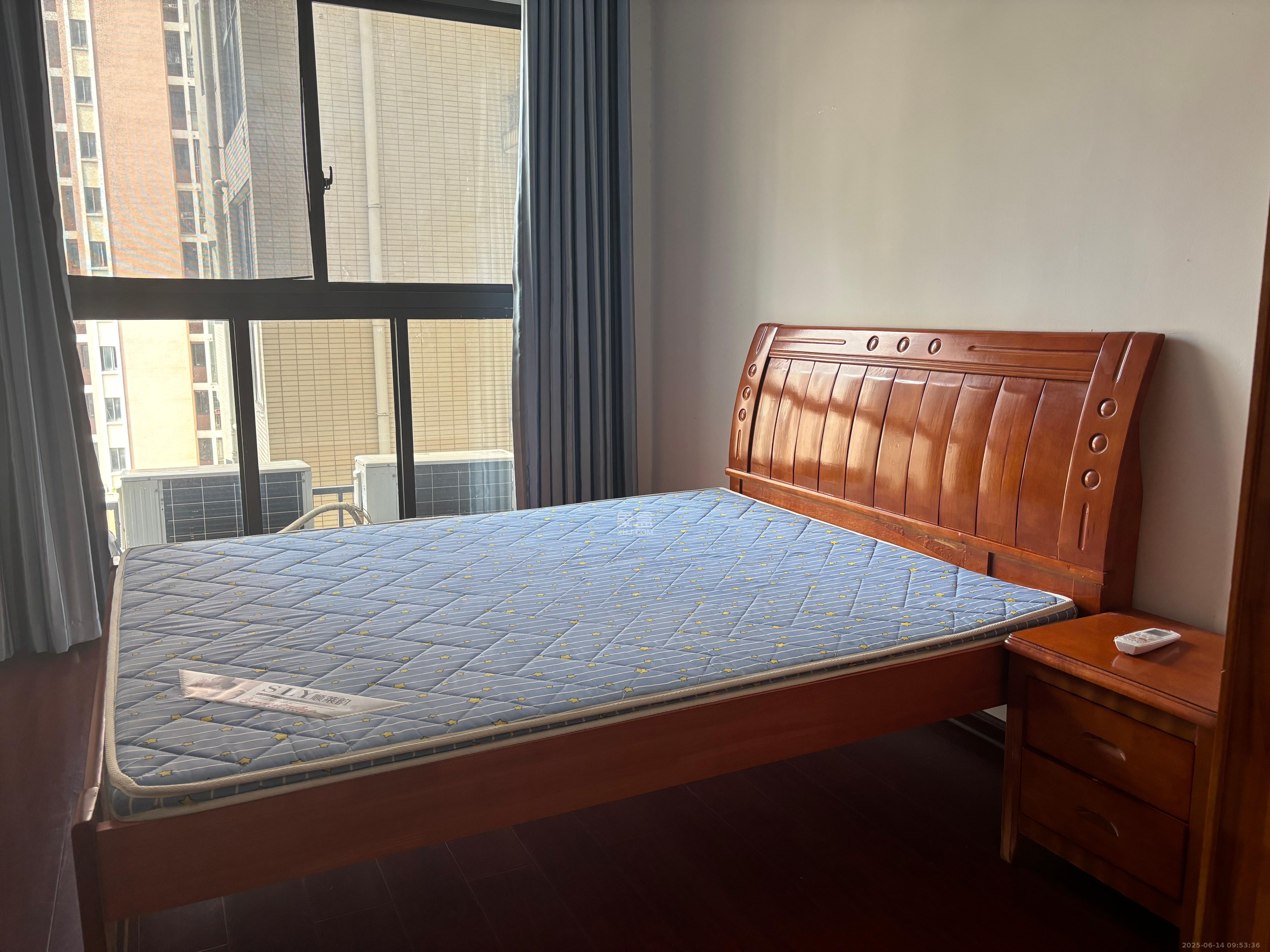 湘水熙园 3室2厅1卫 2400.0元/月 湘水熙园 3室2厅1卫 2400.0元/月室内图