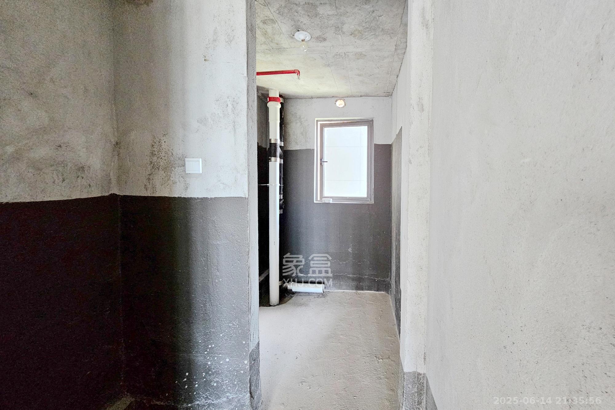 阳光城尚东湾悦江府  3室2厅2卫    100.0万卫生间