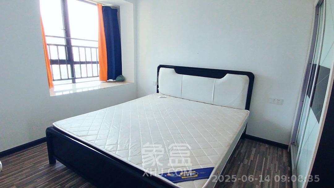 振业城三期  3室2厅2卫   3000.00元/月室内图