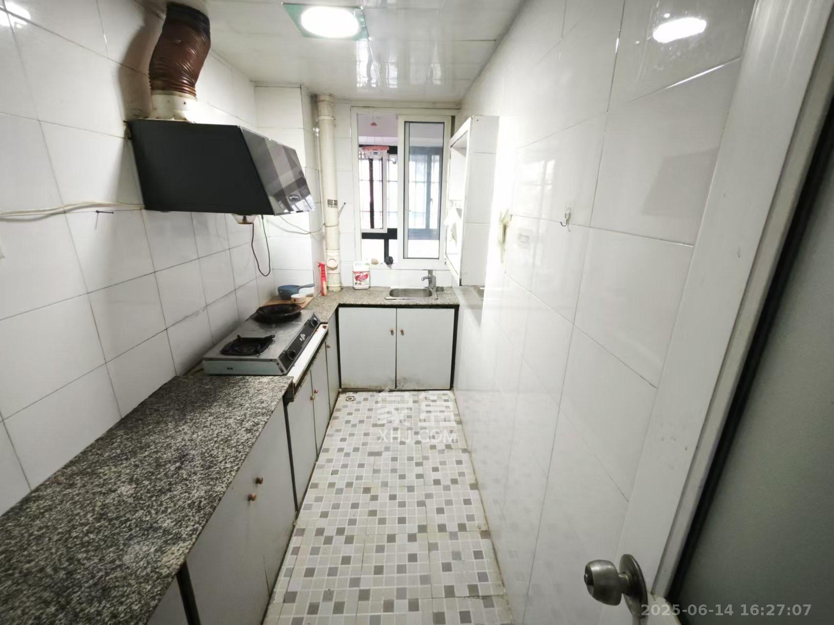 长房凤凰佳园  2室1厅1卫    1400.0元/月室内图