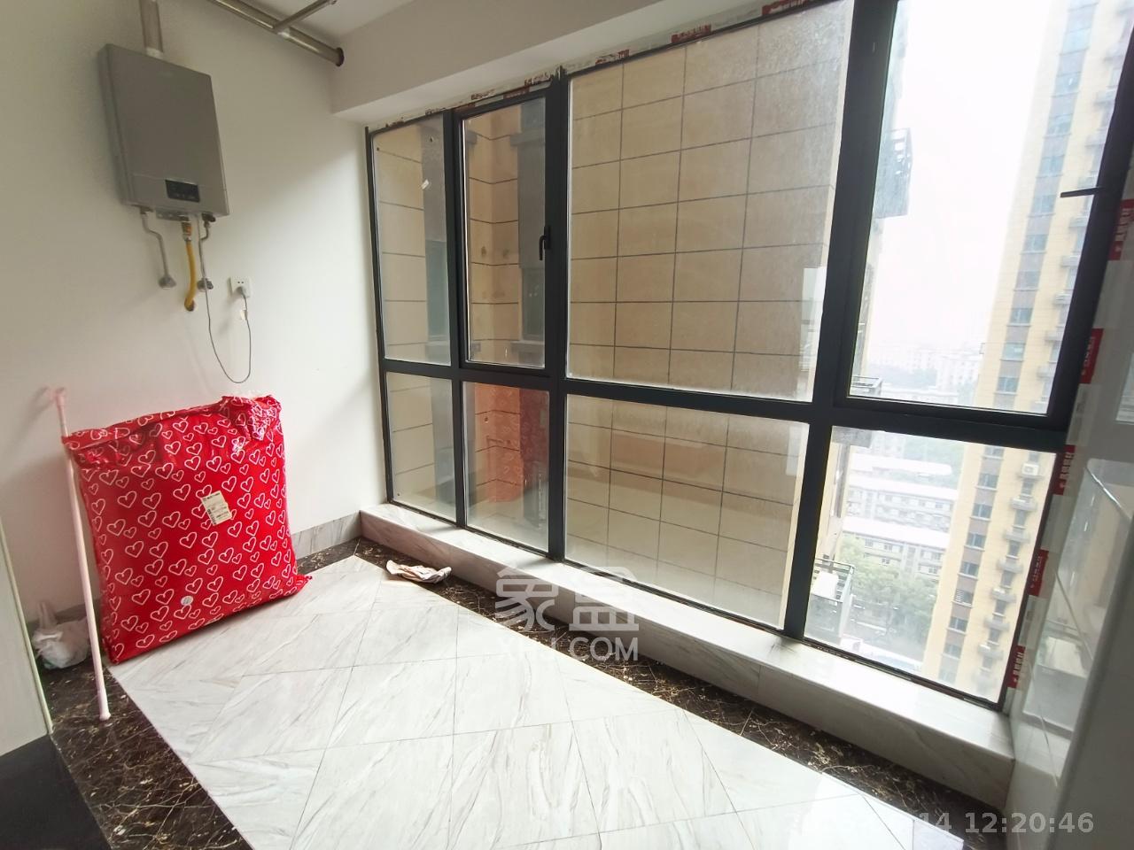 荣盛花语书苑  3室2厅2卫   2800.00元/月室内图