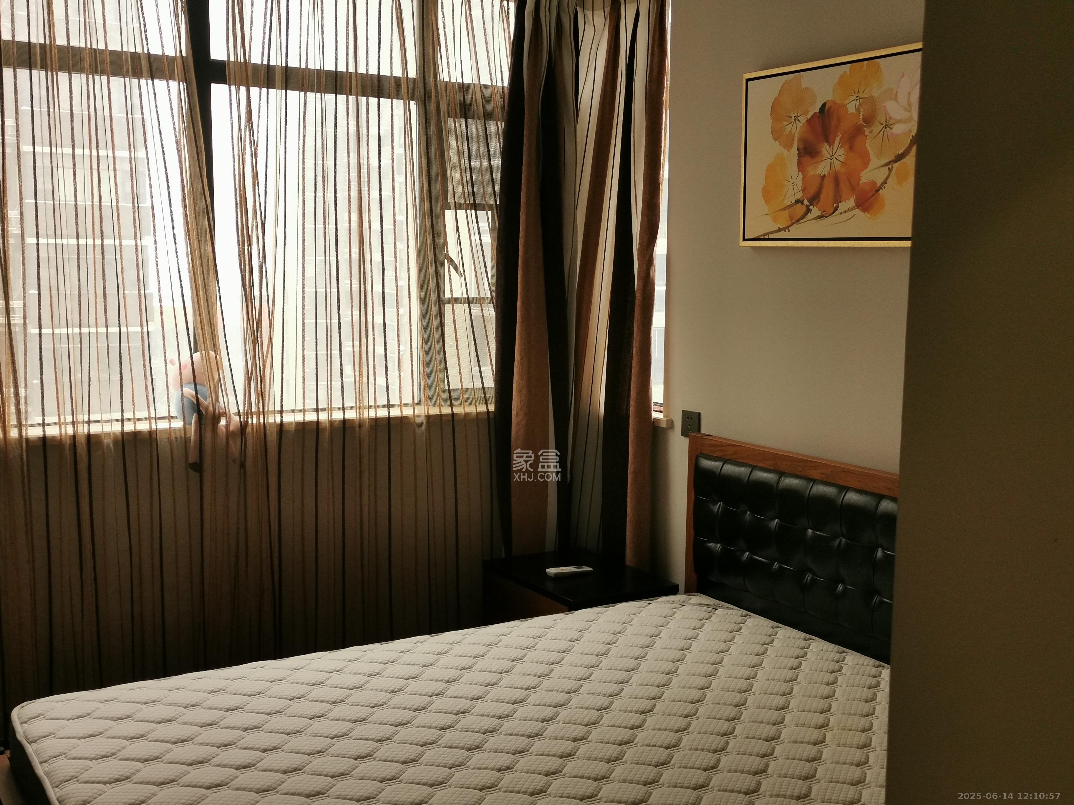 湘水熙园 4室2厅1卫 4200.0元/月 湘水熙园 4室2厅1卫 4200.0元/月室内图