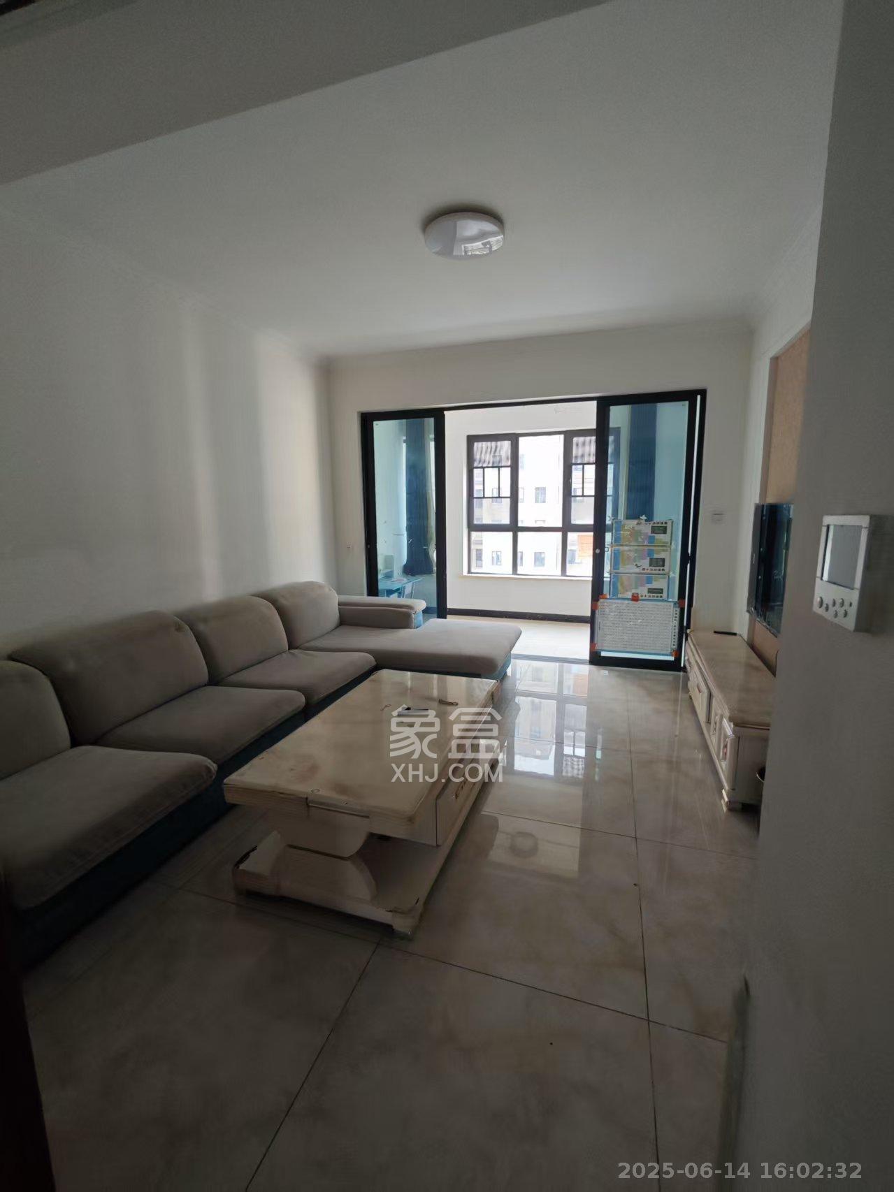 湘水郡(兴旺小爱同学) 3室2厅2卫 2500.0元/月 湘水郡(兴旺小爱同学) 3室2厅2卫 2500.0元/月室内图