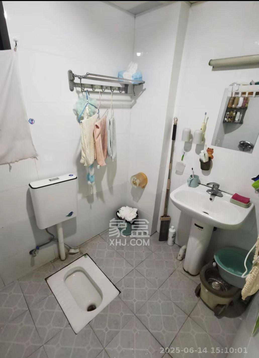 望兴景园一期 3室2厅1卫 2400.0元/月 望兴景园一期 3室2厅1卫 2400.0元/月室内图