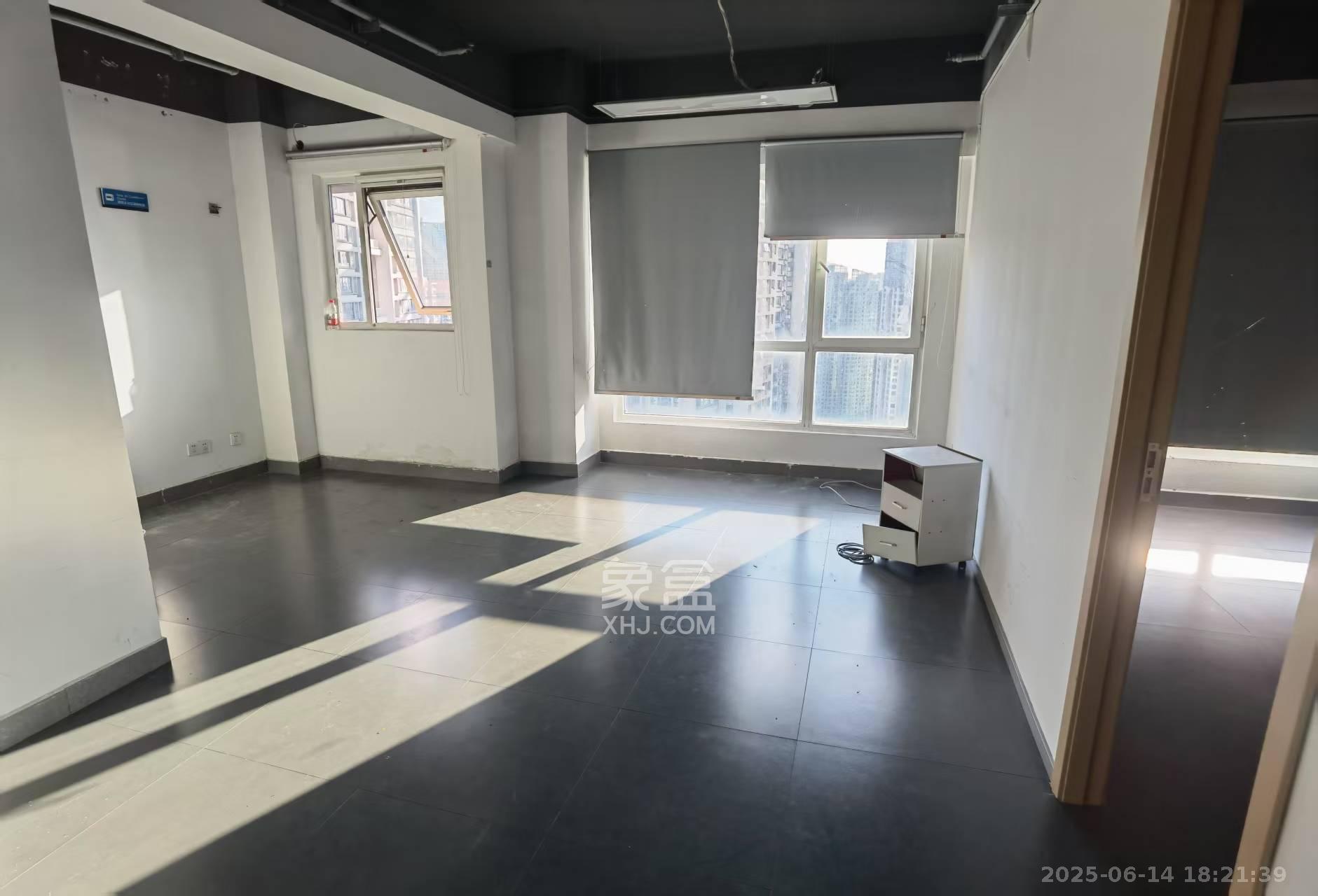 北辰三角洲B1E1区 10室2厅2卫 20000.0元/月 北辰三角洲B1E1区 10室2厅2卫 20000.0元/月室内图