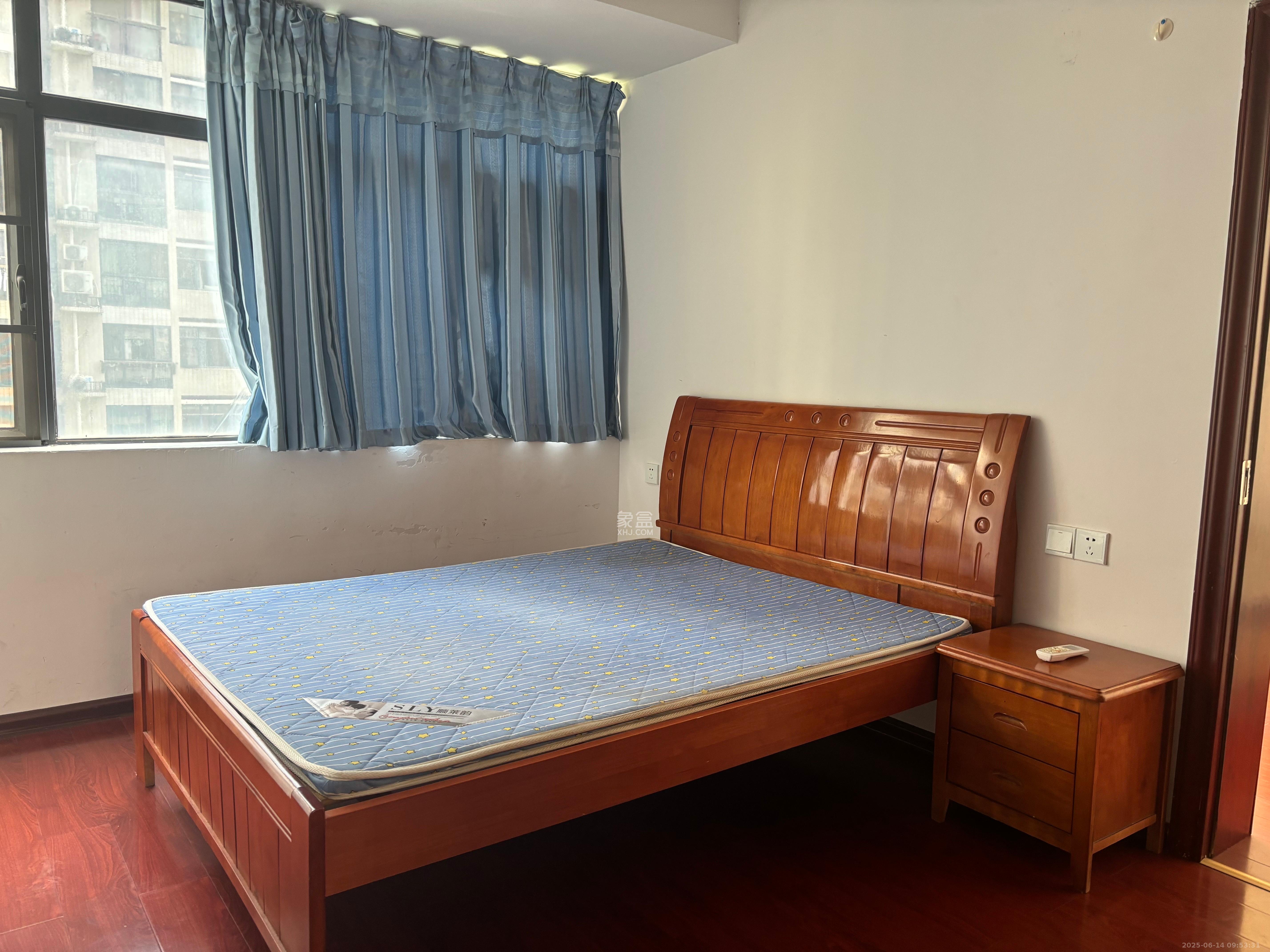 湘水熙园 3室2厅1卫 2400.0元/月 湘水熙园 3室2厅1卫 2400.0元/月室内图