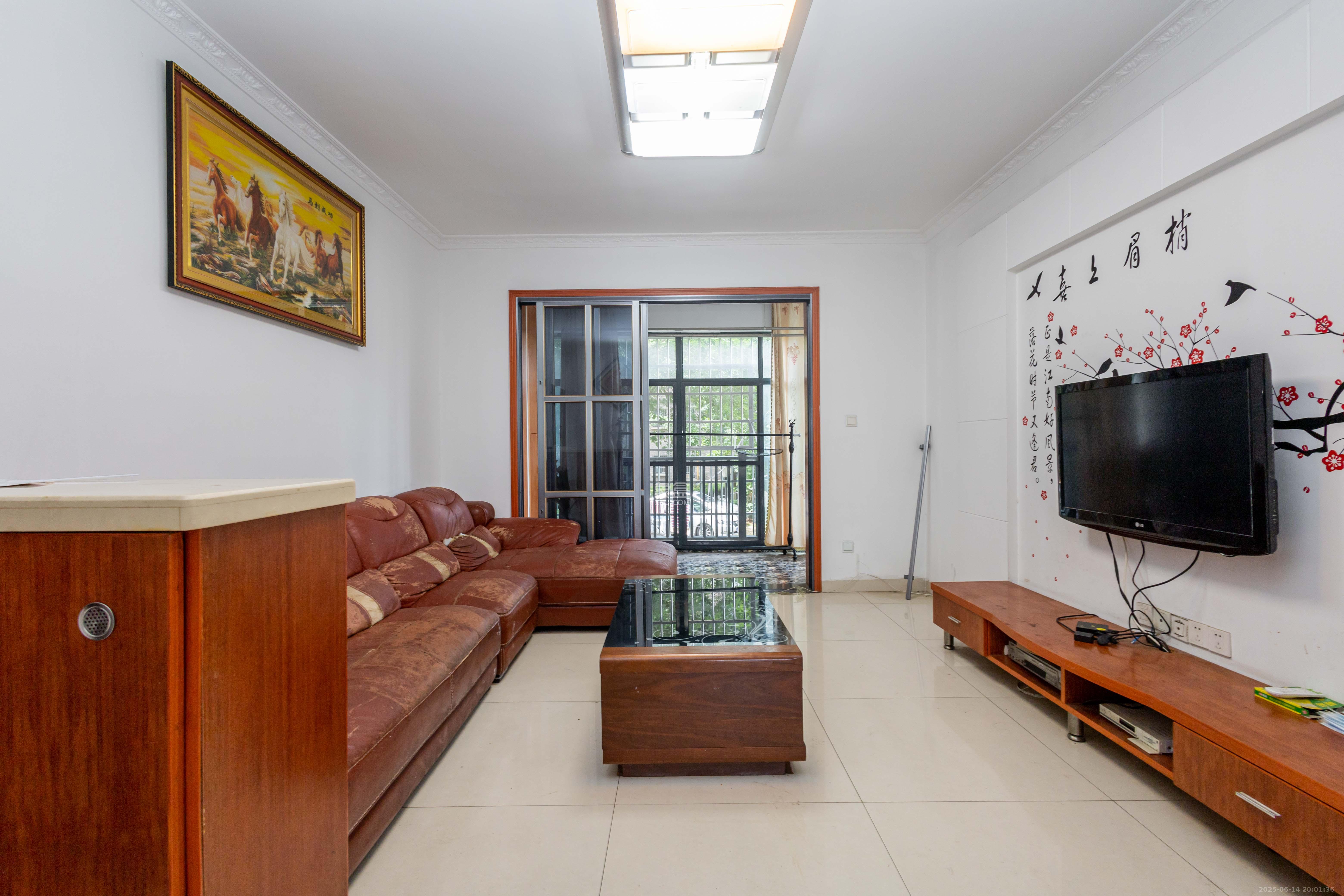 博雅湘水湾  2室2厅1卫    46.0万 博雅湘水湾  2室2厅1卫    46.0万客厅