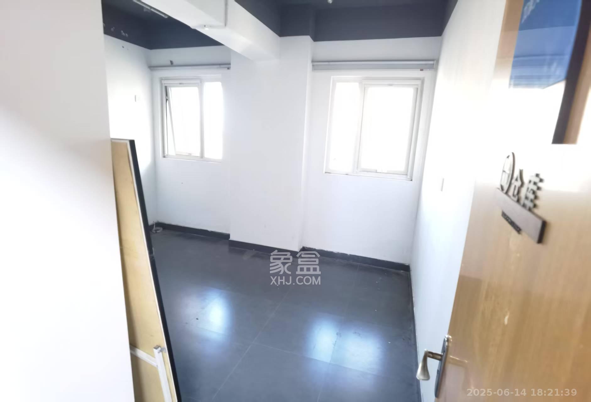 北辰三角洲B1E1区  10室2厅2卫   18000.00元/月室内图