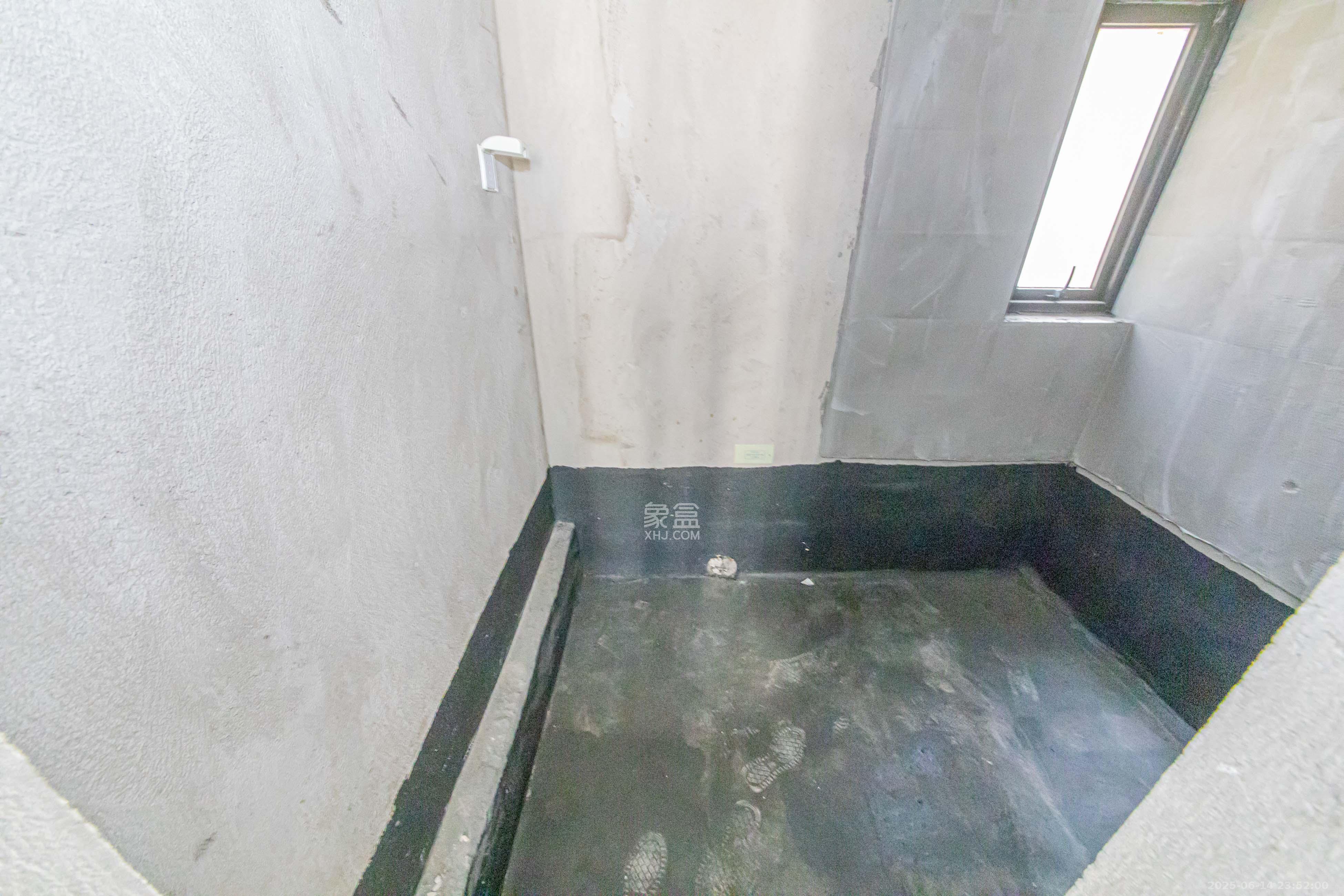 北辰中央公园DF区  3室2厅2卫    120.0万卫生间