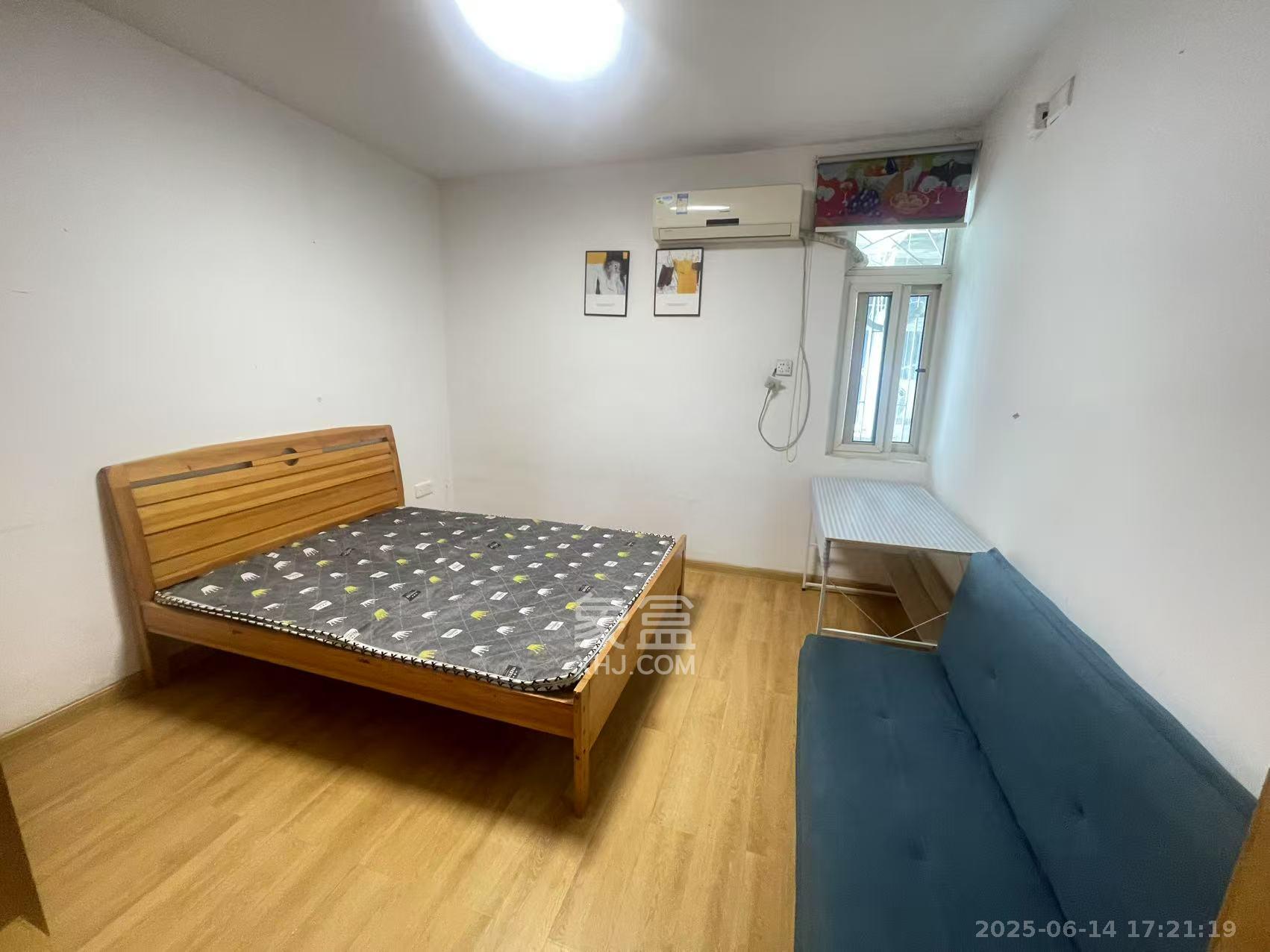 楚湘街二条巷散盘 2室1厅1卫 1700.0元/月 楚湘街二条巷散盘 2室1厅1卫 1700.0元/月室内图