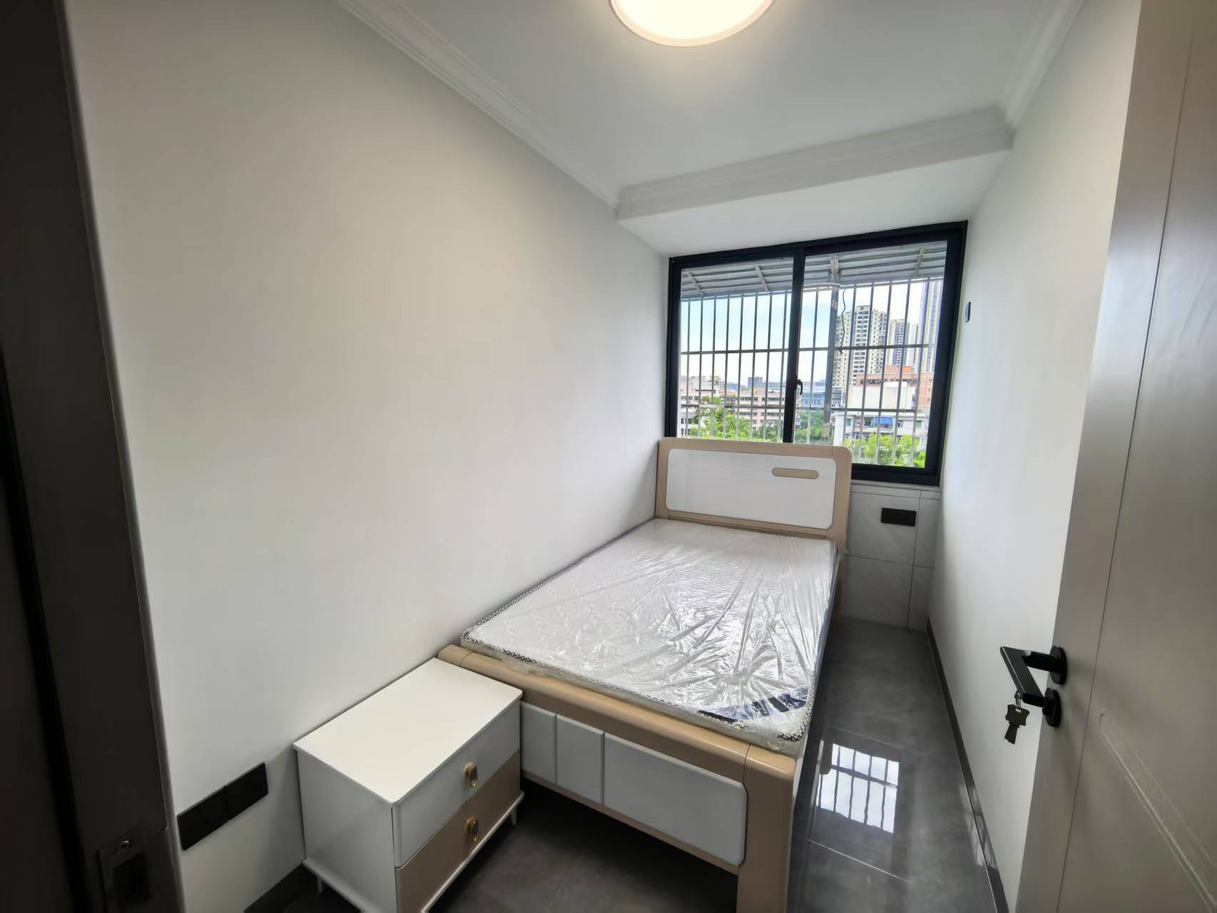 嵩阳大厦  2室1厅1卫   2100.00元/月室内图