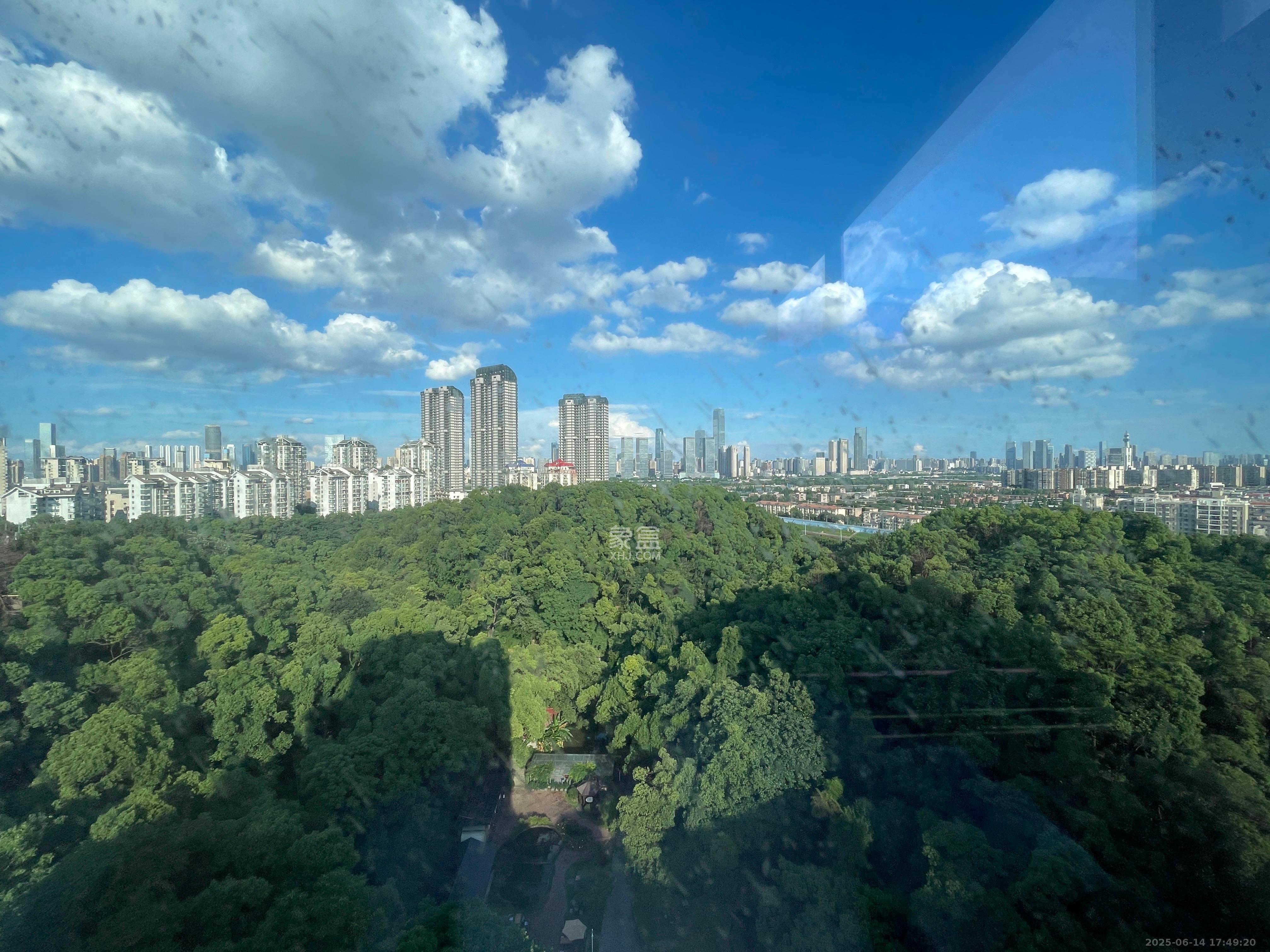 蓝光雍锦阁 1室1厅1卫 750.0元/月 蓝光雍锦阁 1室1厅1卫 750.0元/月室内图