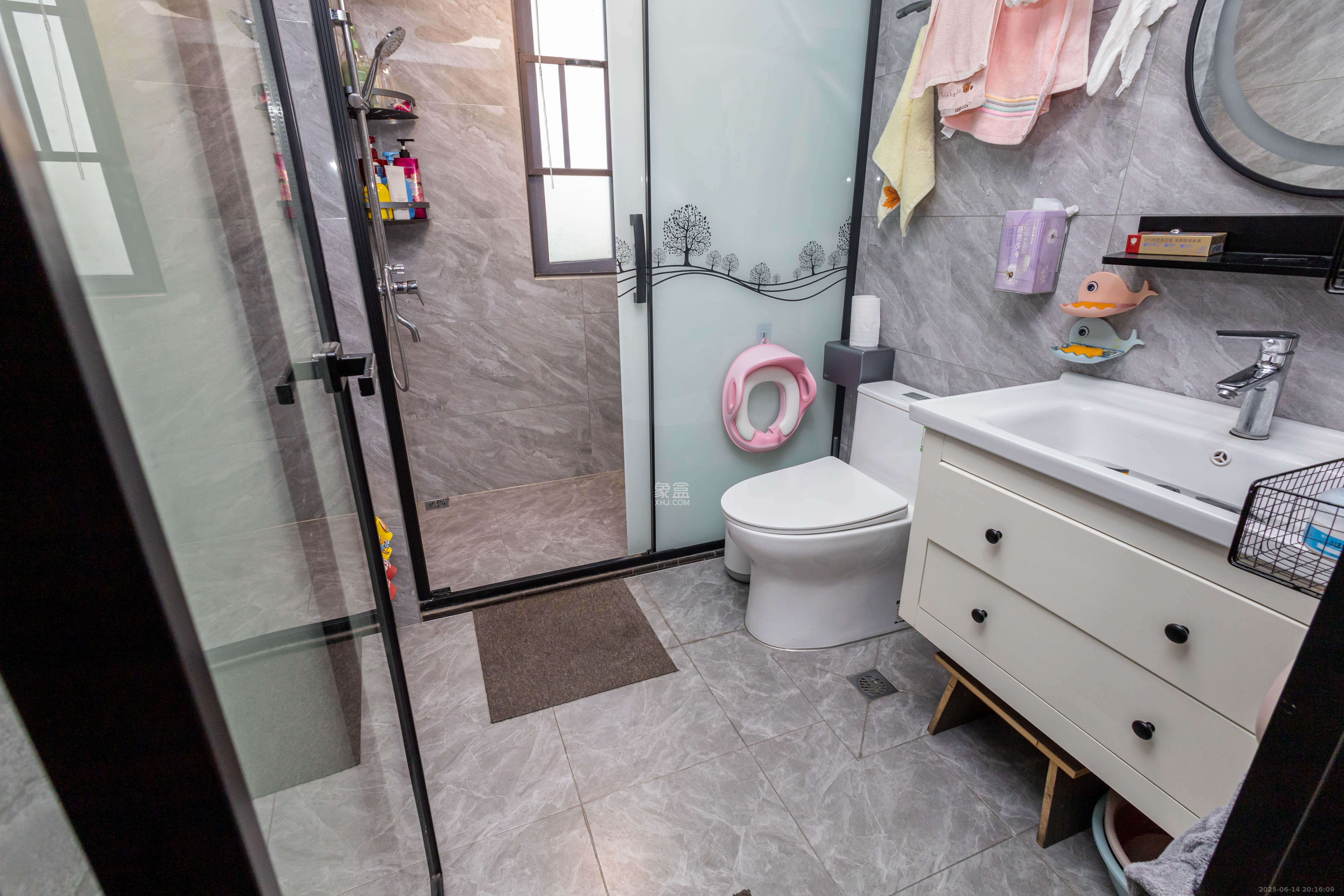 映悦星府 3室2厅2卫 98.0万 映悦星府 3室2厅2卫 98.0万卫生间