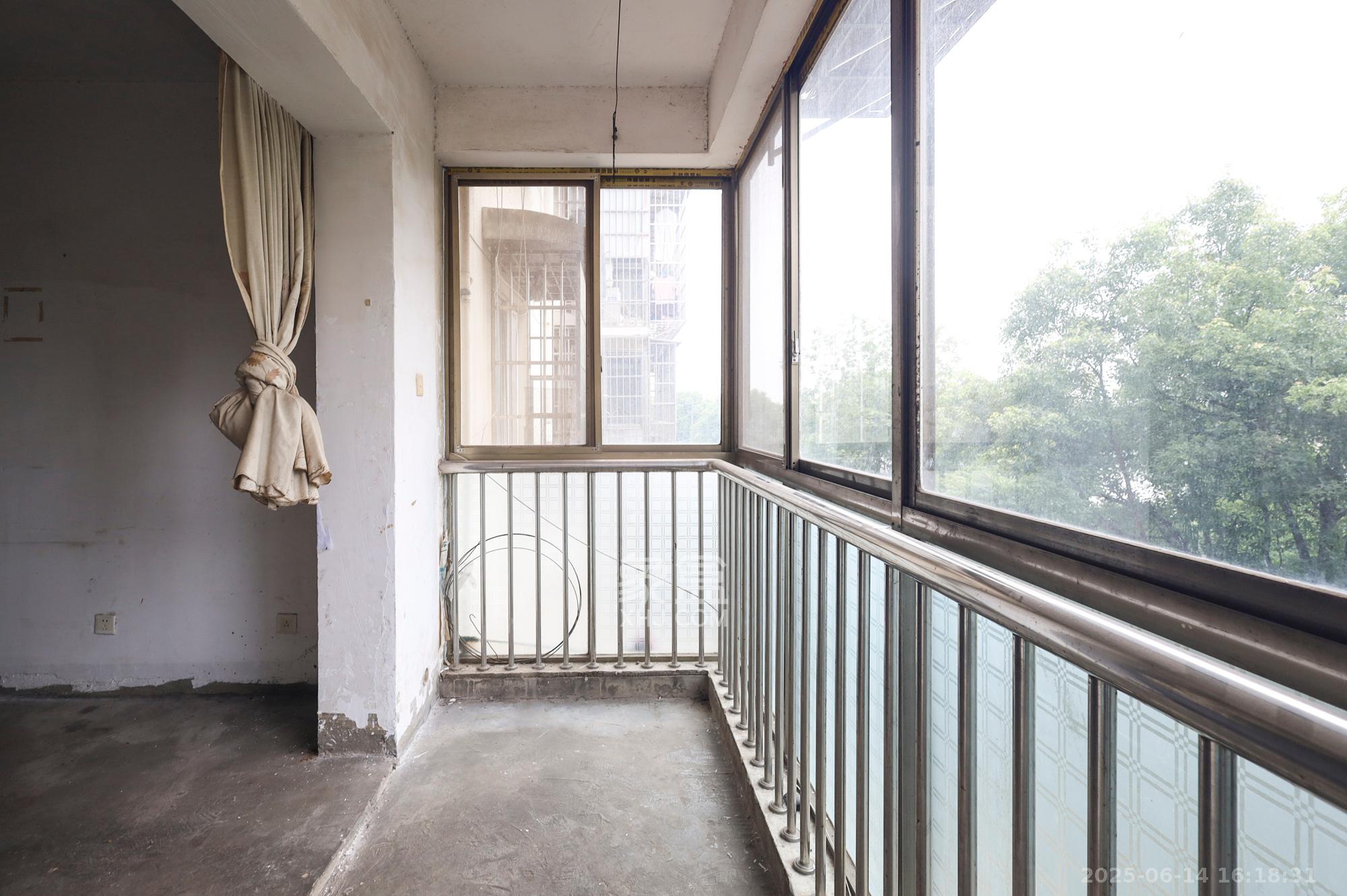 刀剪厂住宅小区  2室2厅1卫   980.00元/月室内图