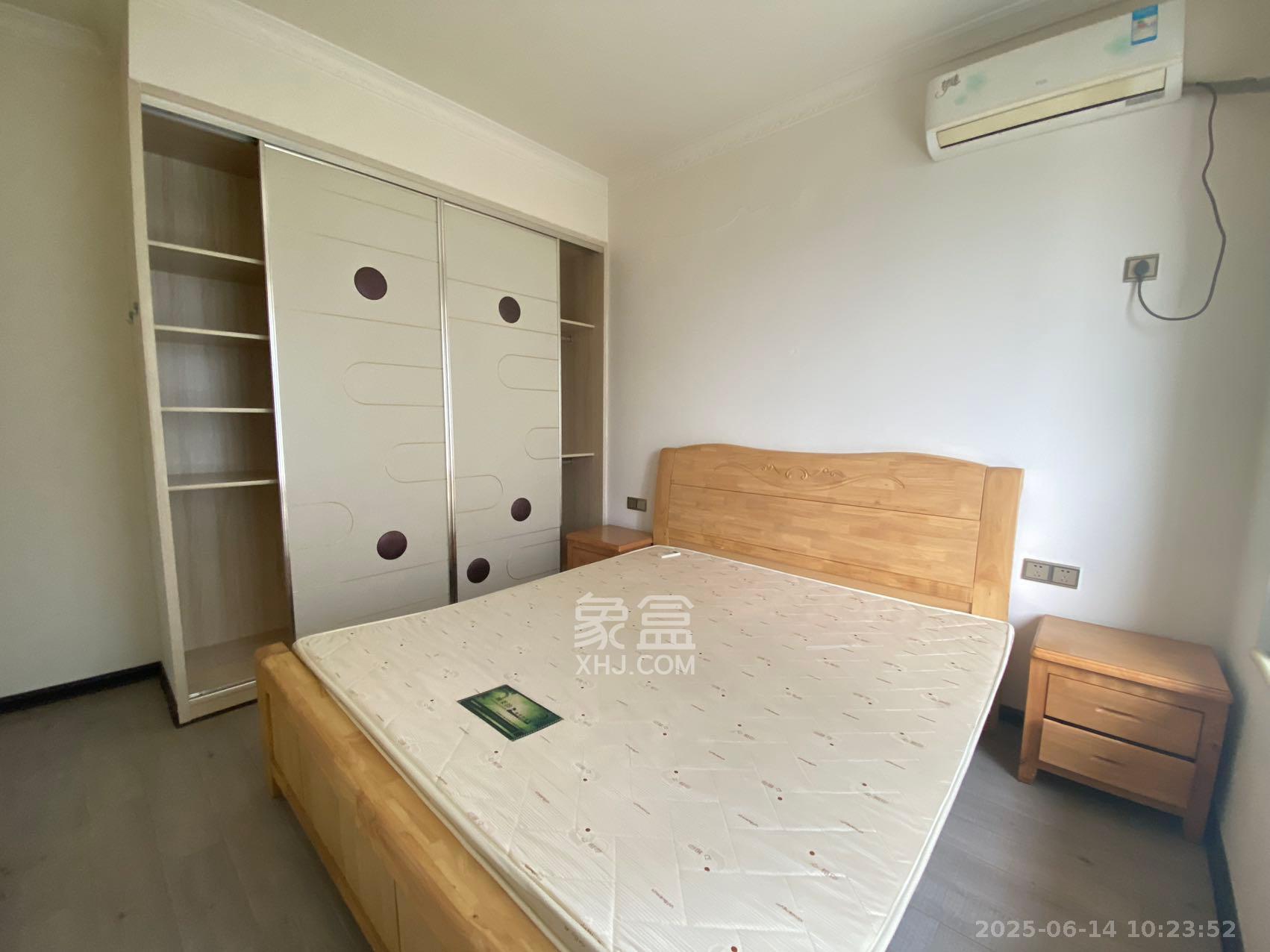 金鼎公园尚 2室2厅1卫 1800.0元/月 金鼎公园尚 2室2厅1卫 1800.0元/月室内图