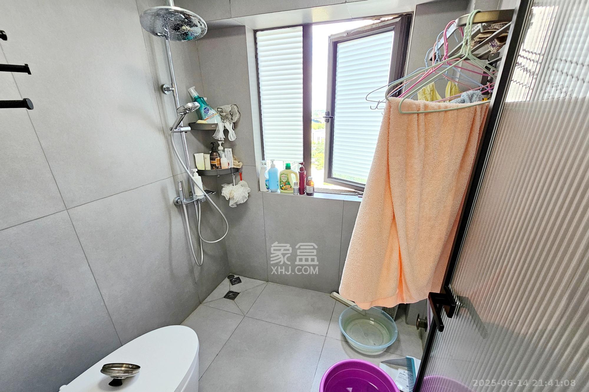 阳光城尚东湾凌云府 4室2厅2卫 160.0万 阳光城尚东湾凌云府 4室2厅2卫 160.0万卫生间