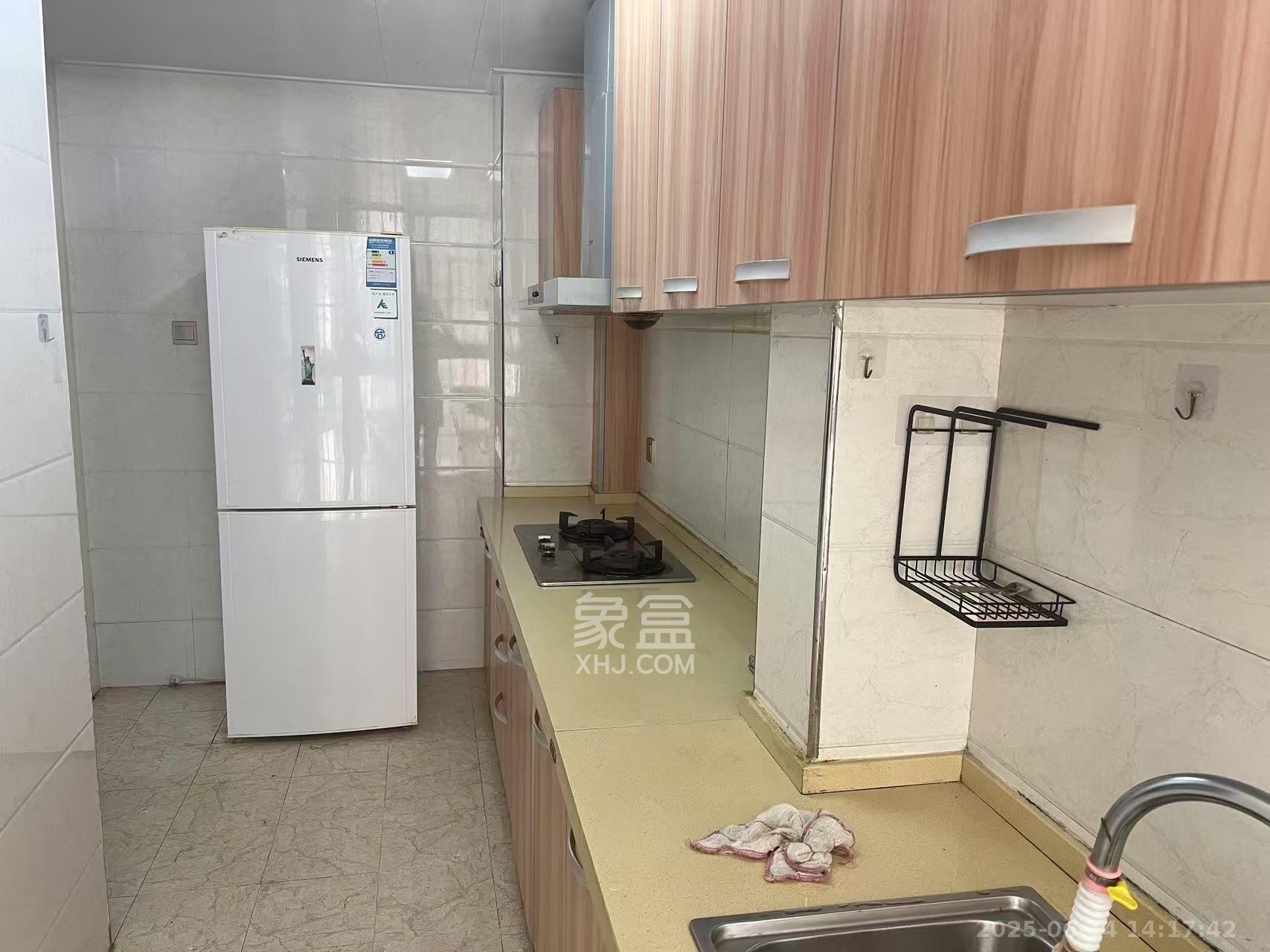 鑫远熙山  2室2厅1卫   2500.00元/月室内图