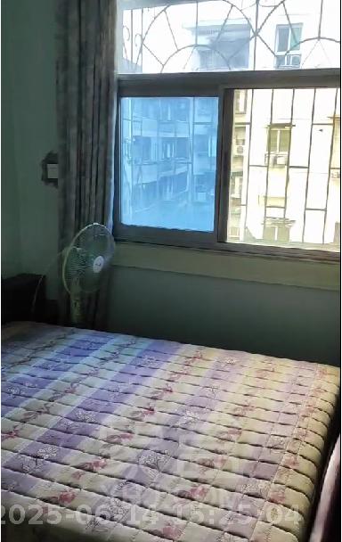 人民中路 3室1厅1卫 1200.0元/月 人民中路 3室1厅1卫 1200.0元/月室内图