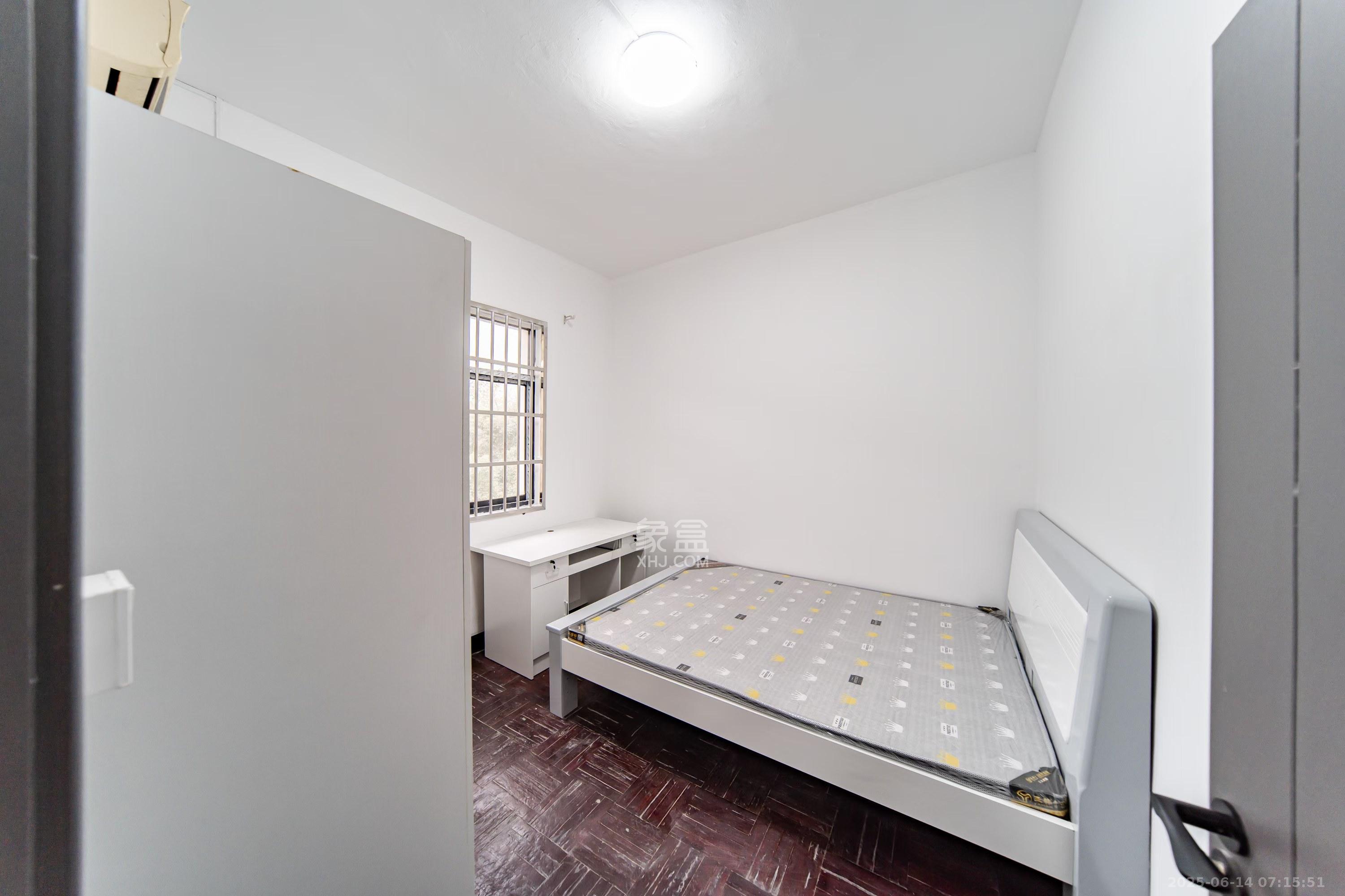 湖南大学天马西村 3室2厅2卫 3200.0元/月 湖南大学天马西村 3室2厅2卫 3200.0元/月室内图