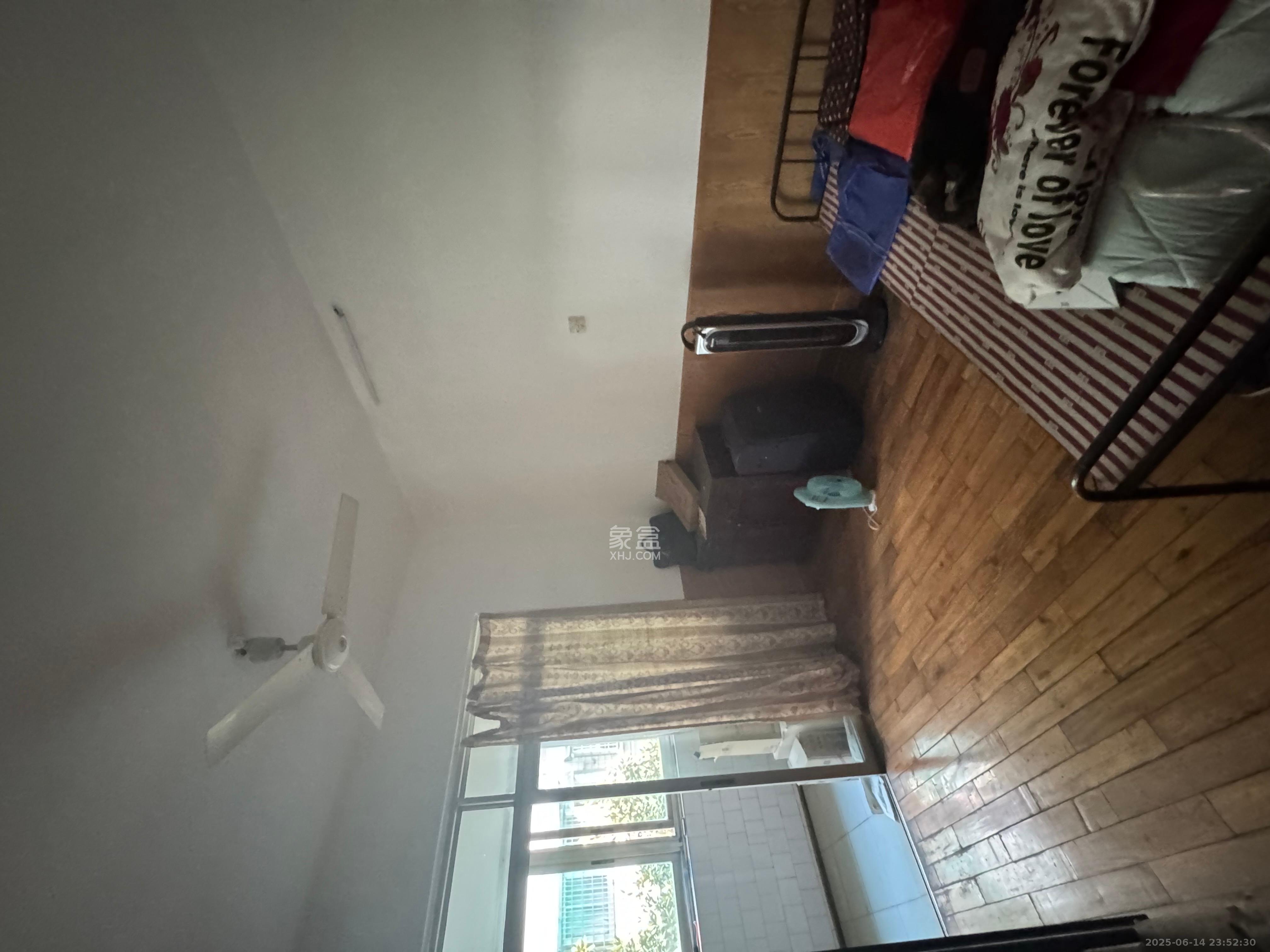 向韶村 2室1厅1卫 1600.0元/月 向韶村 2室1厅1卫 1600.0元/月室内图