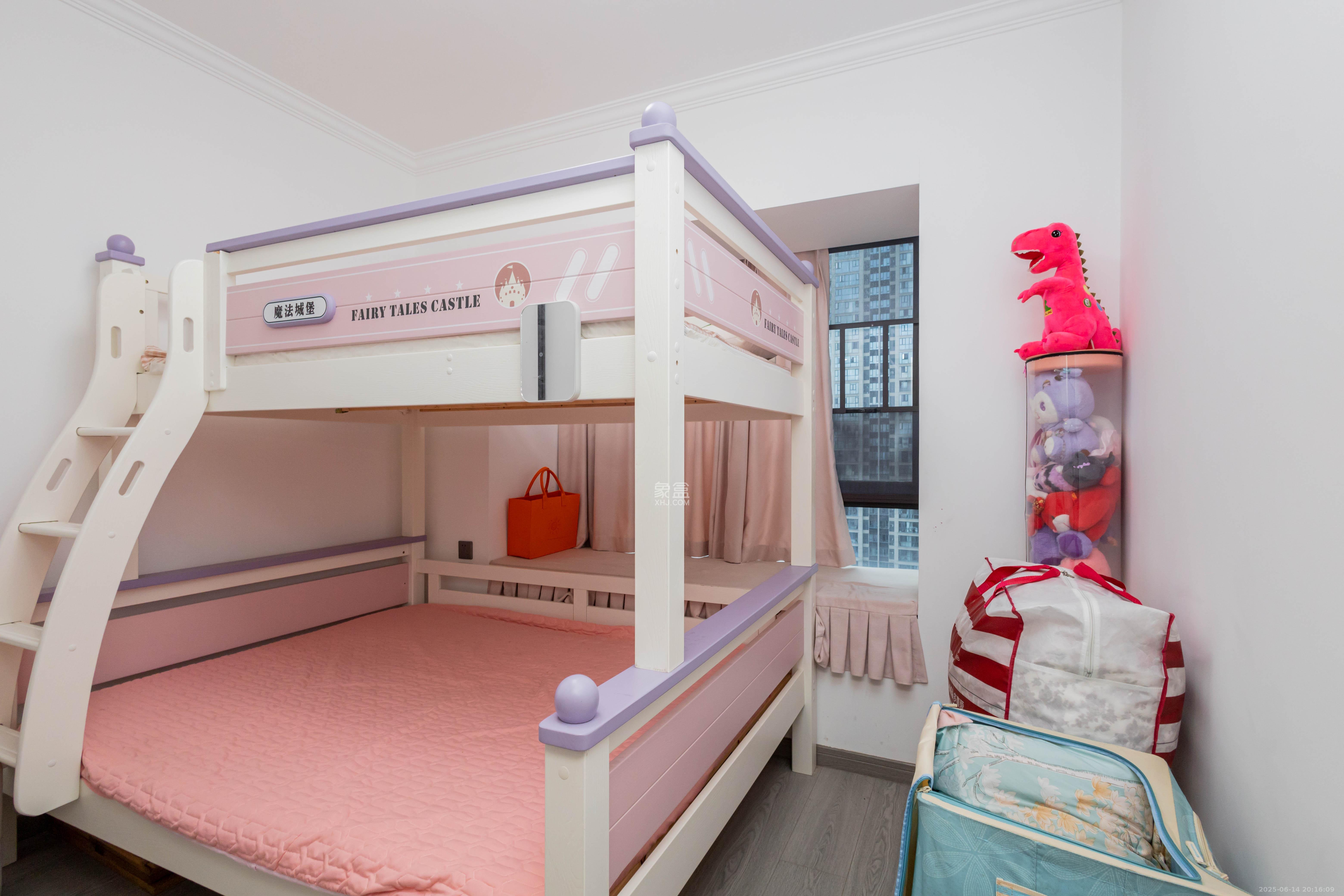 映悦星府 3室2厅2卫 98.0万 映悦星府 3室2厅2卫 98.0万卧室