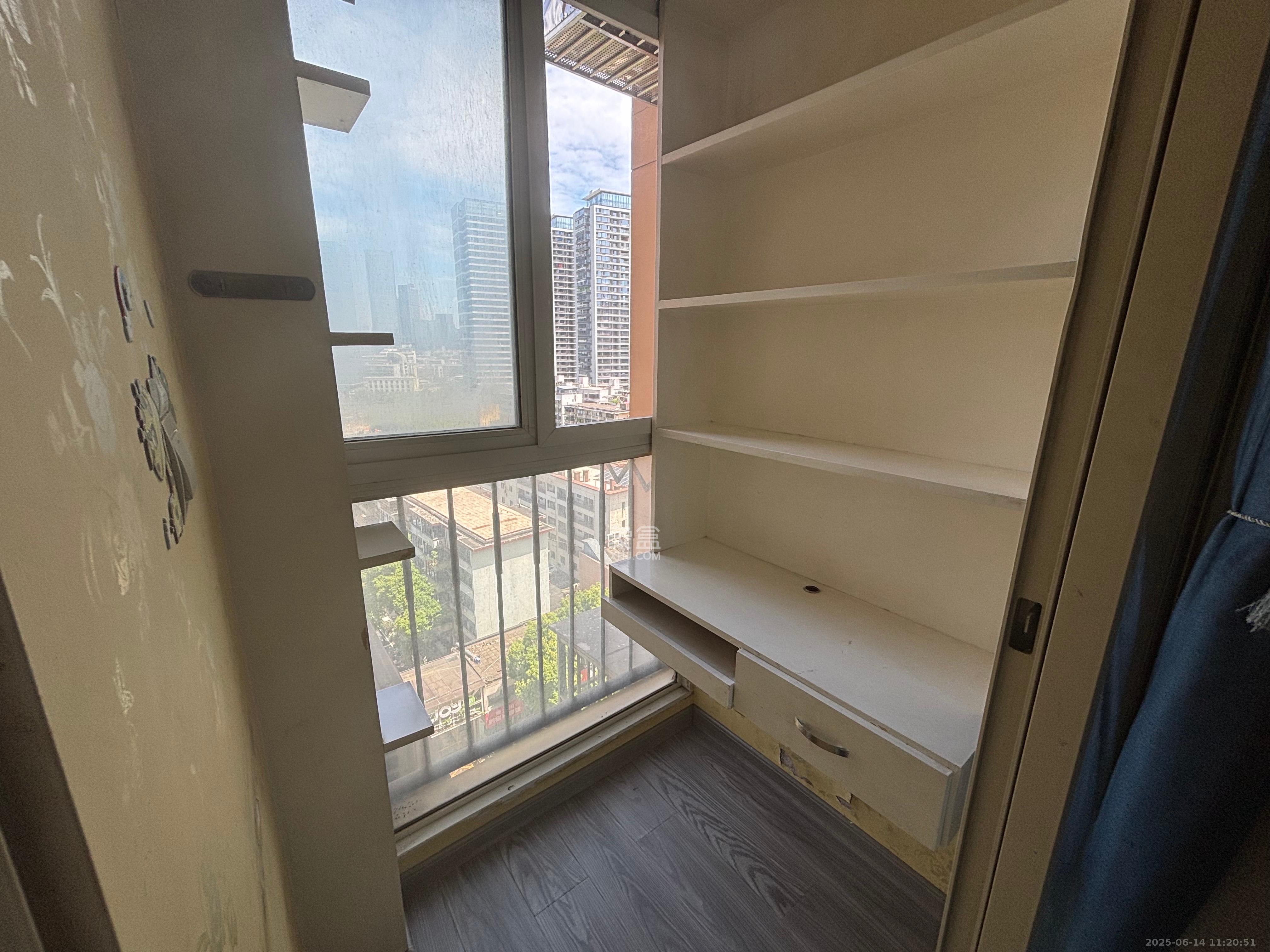 白沙晶城 1室1厅1卫 2000.0元/月 白沙晶城 1室1厅1卫 2000.0元/月室内图