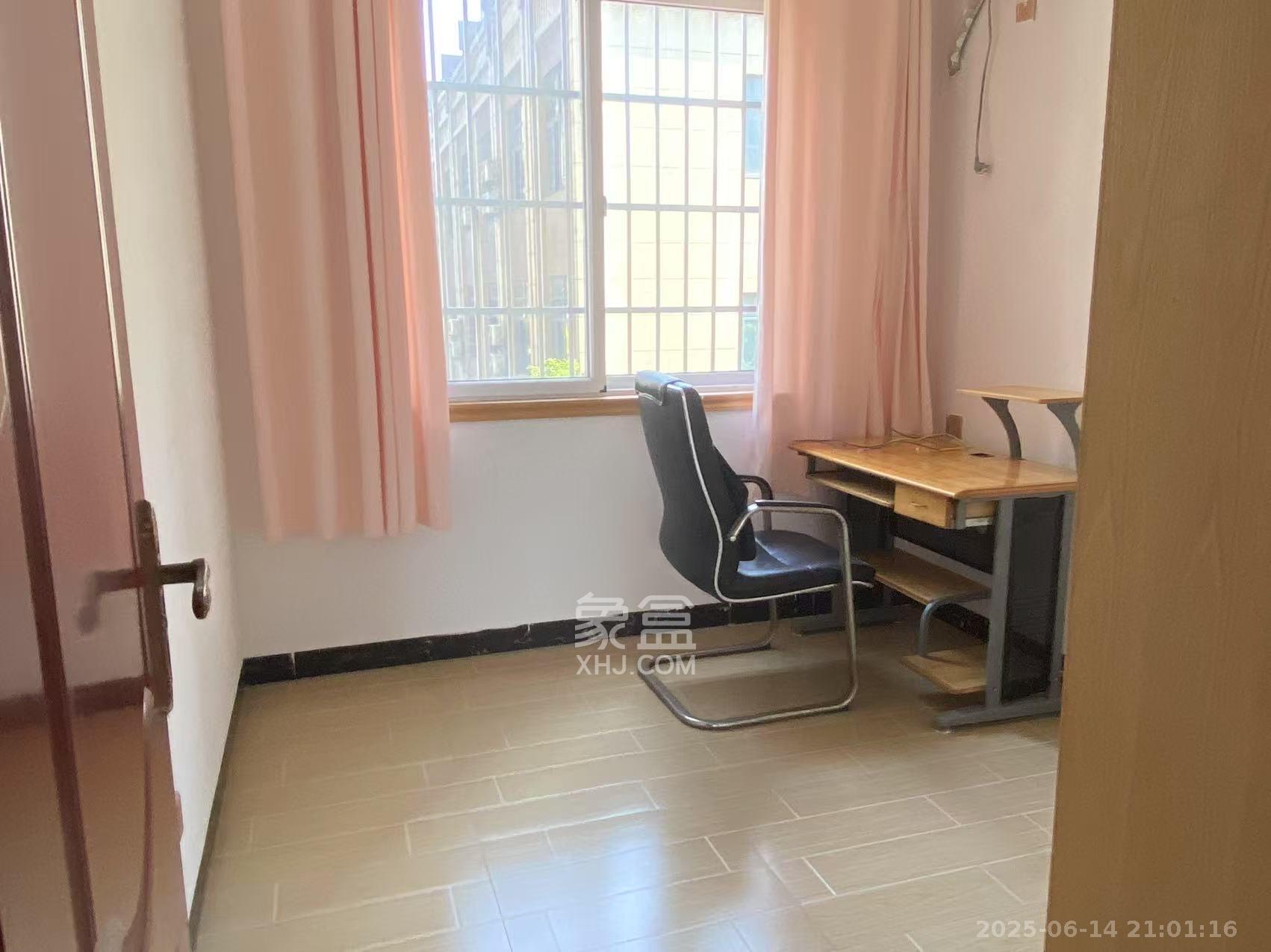 嘉顺苑  3室2厅1卫   2300.00元/月室内图