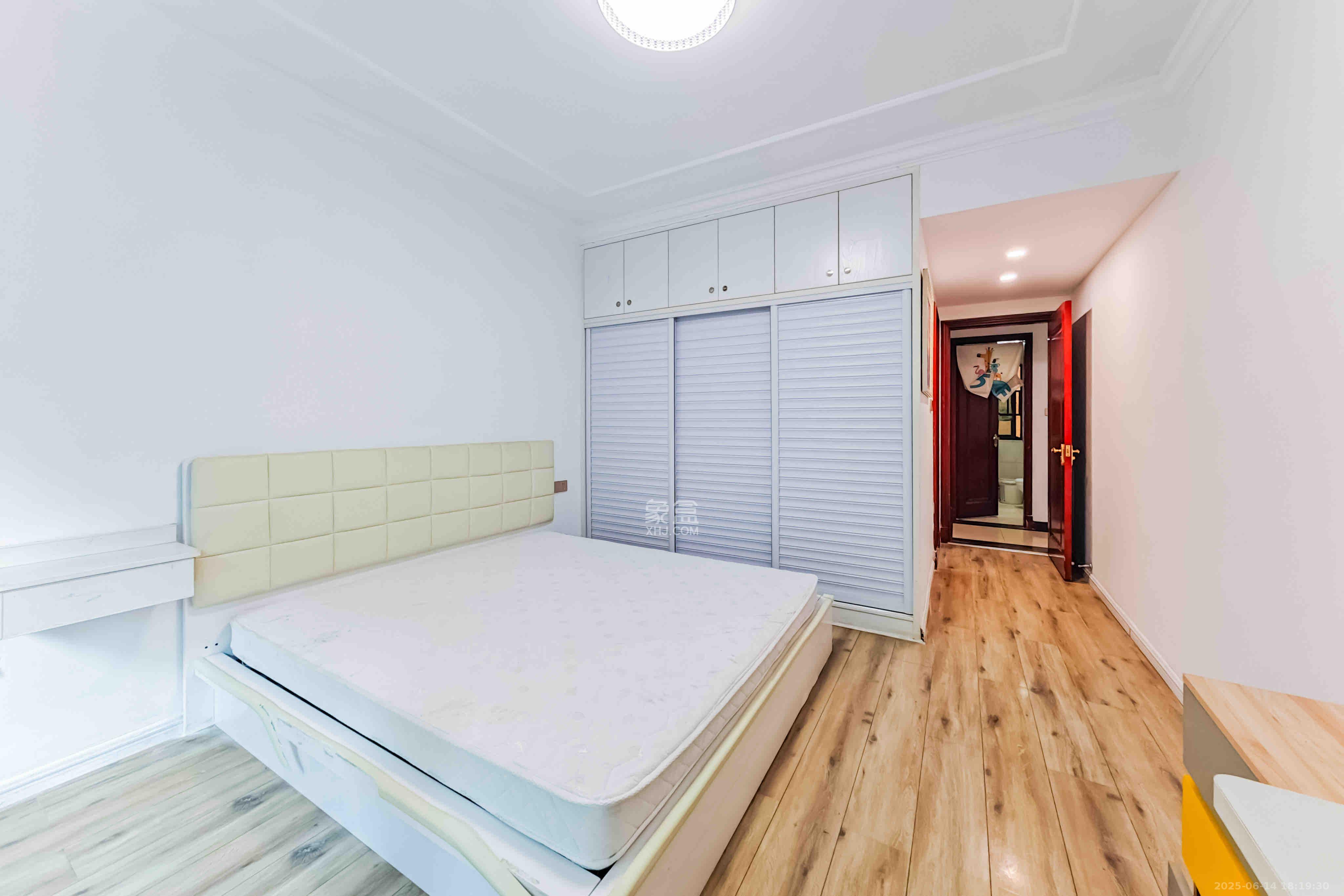 恒大绿洲 1室2厅2卫 2800.0元/月 恒大绿洲 1室2厅2卫 2800.0元/月室内图