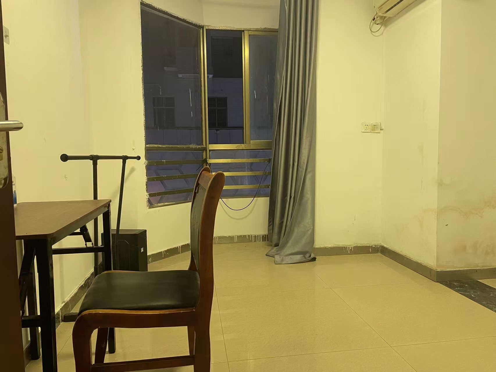 永兴阁A座 5室2厅2卫 2300.0元/月 永兴阁A座 5室2厅2卫 2300.0元/月室内图