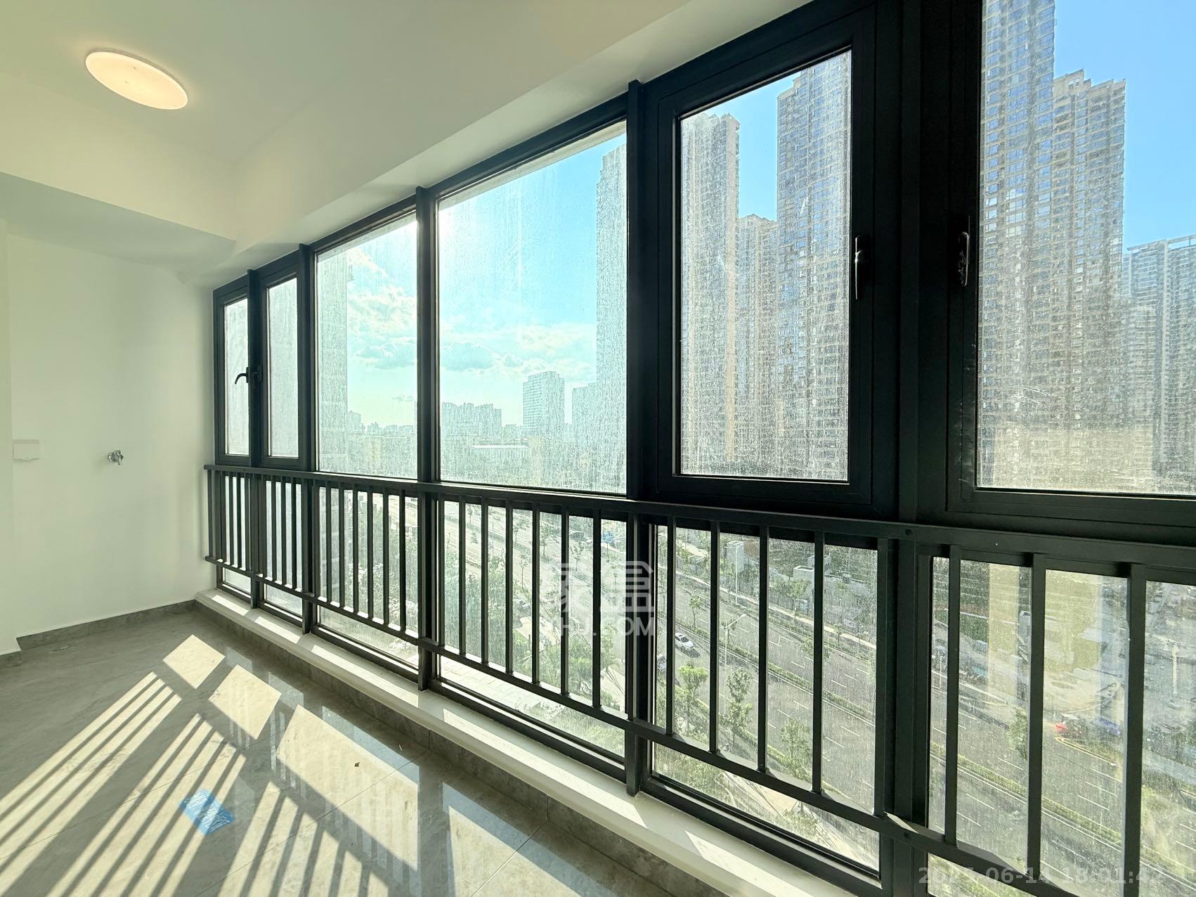 滨江府1913 5室2厅3卫 8000.0元/月 滨江府1913 5室2厅3卫 8000.0元/月室内图