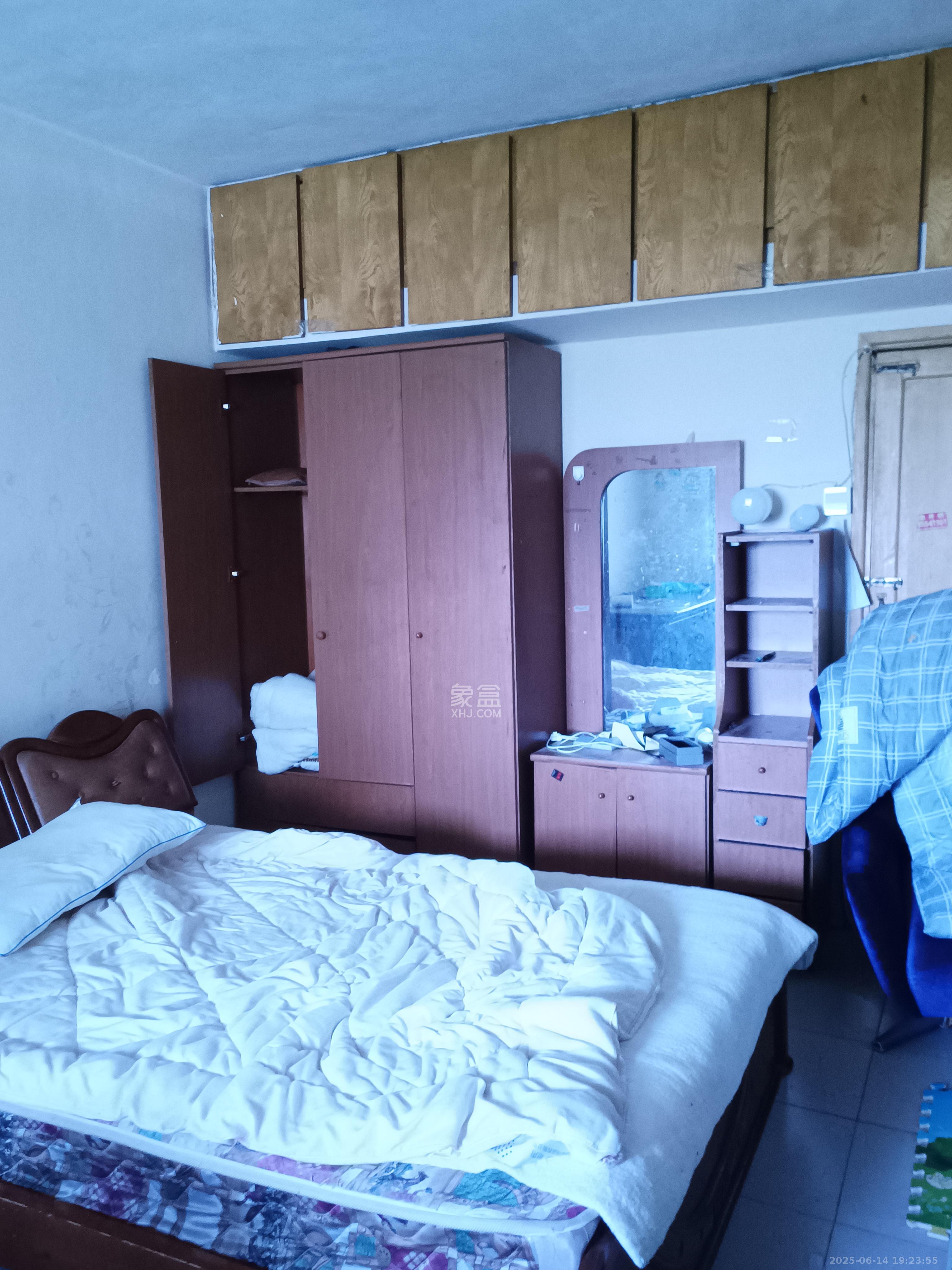 红旗区一片 2室1厅1卫 1100.0元/月 红旗区一片 2室1厅1卫 1100.0元/月室内图