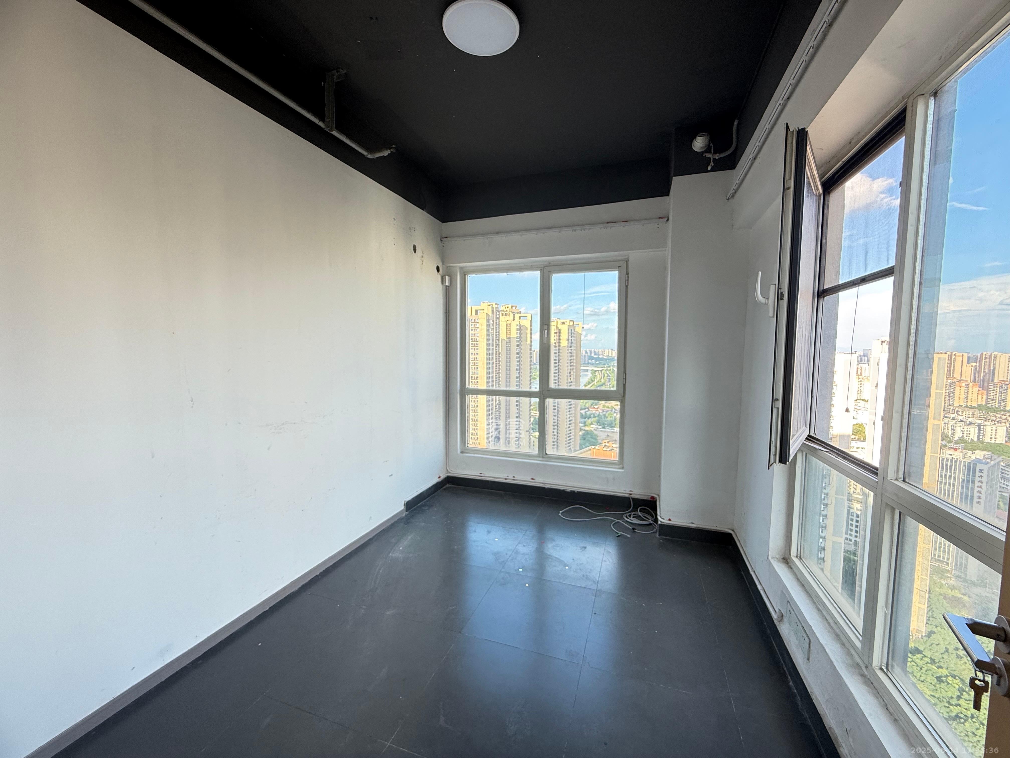 北辰三角洲B1E1区 1室2厅1卫 6800.0元/月 北辰三角洲B1E1区 1室2厅1卫 6800.0元/月室内图