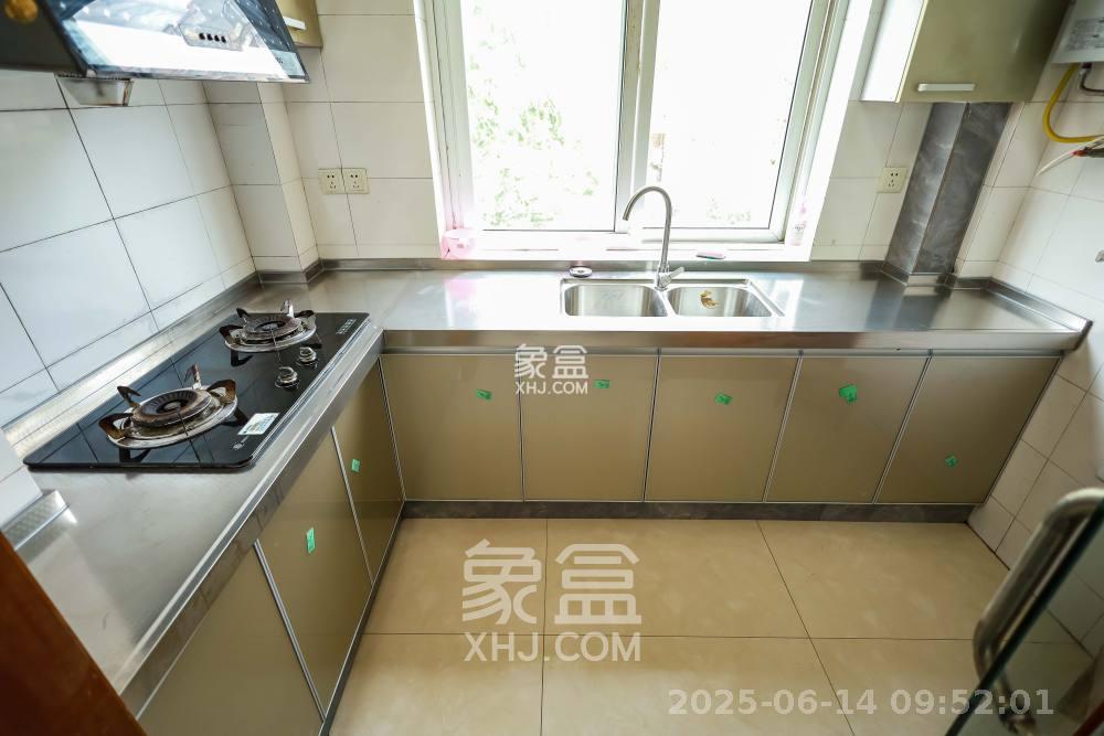 长房西郡  3室2厅1卫   2000.00元/月室内图